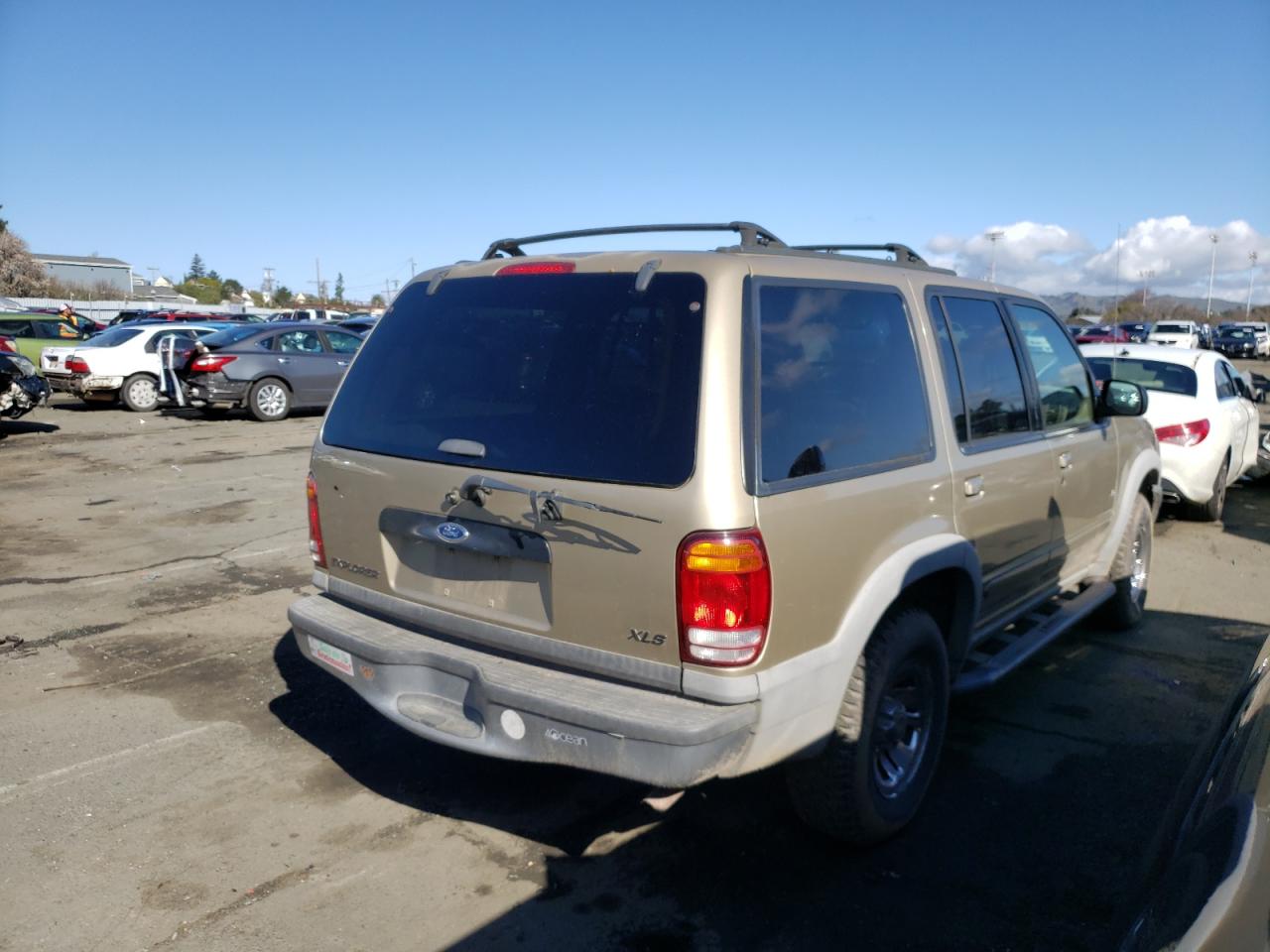 Photo 2 VIN: 1FMZU72X7YZA58138 - FORD EXPLORER 