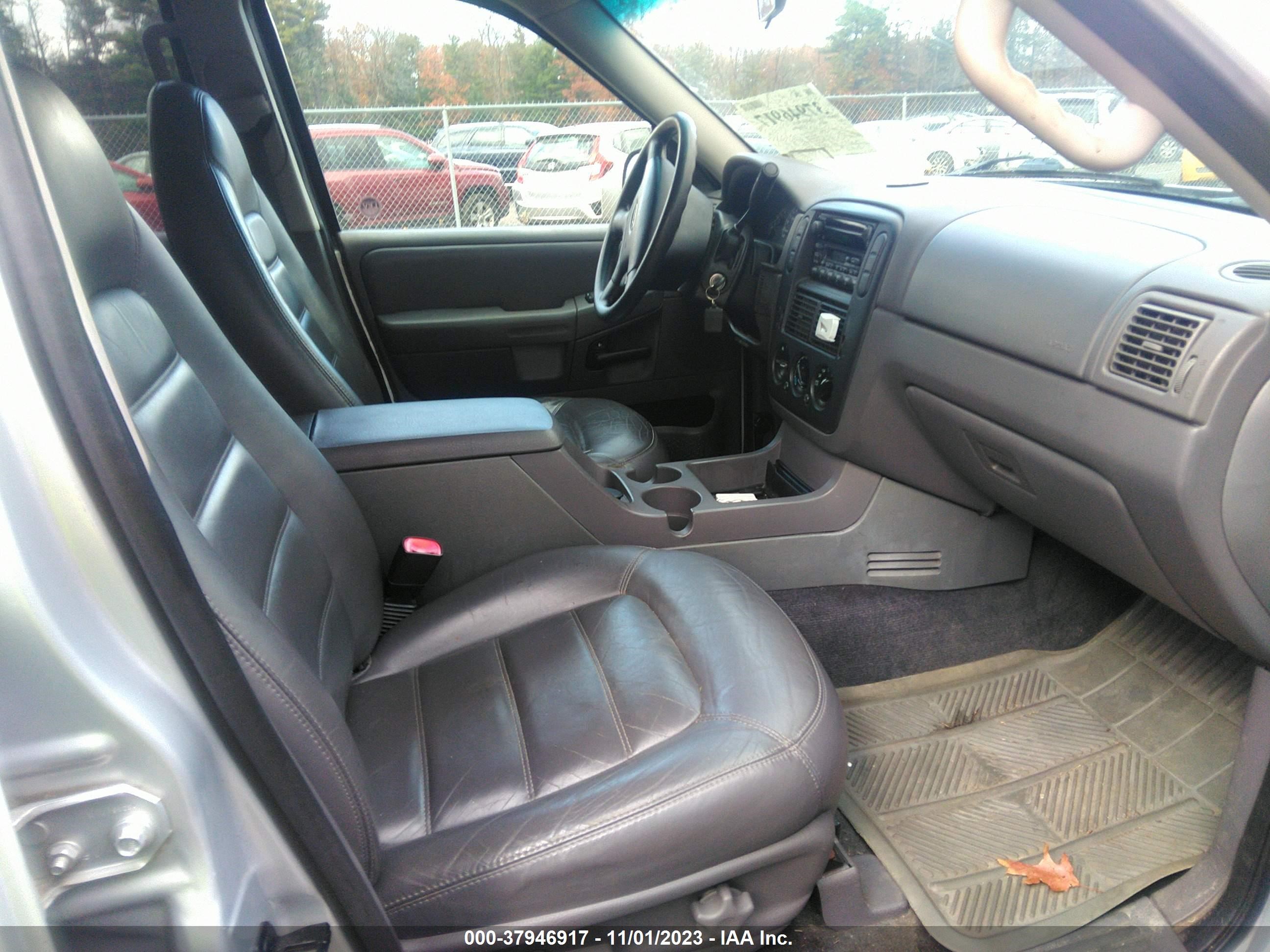 Photo 4 VIN: 1FMZU73E72UB00115 - FORD EXPLORER 