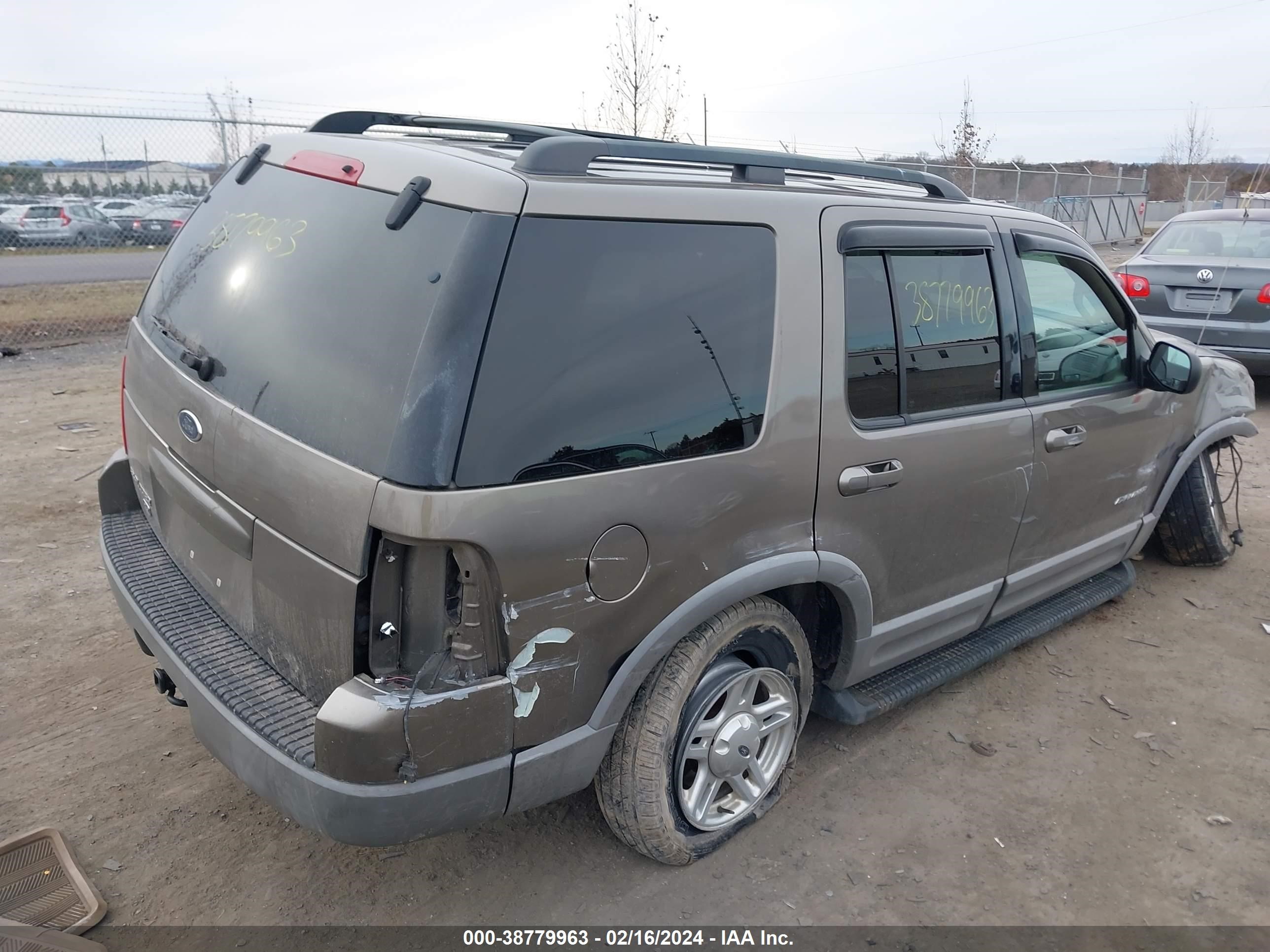 Photo 3 VIN: 1FMZU73E82UC33501 - FORD EXPLORER 