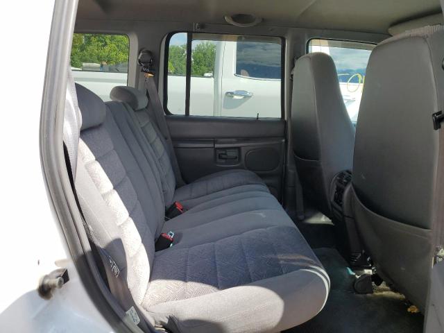 Photo 10 VIN: 1FMZU73E8YZB02113 - FORD EXPLORER 