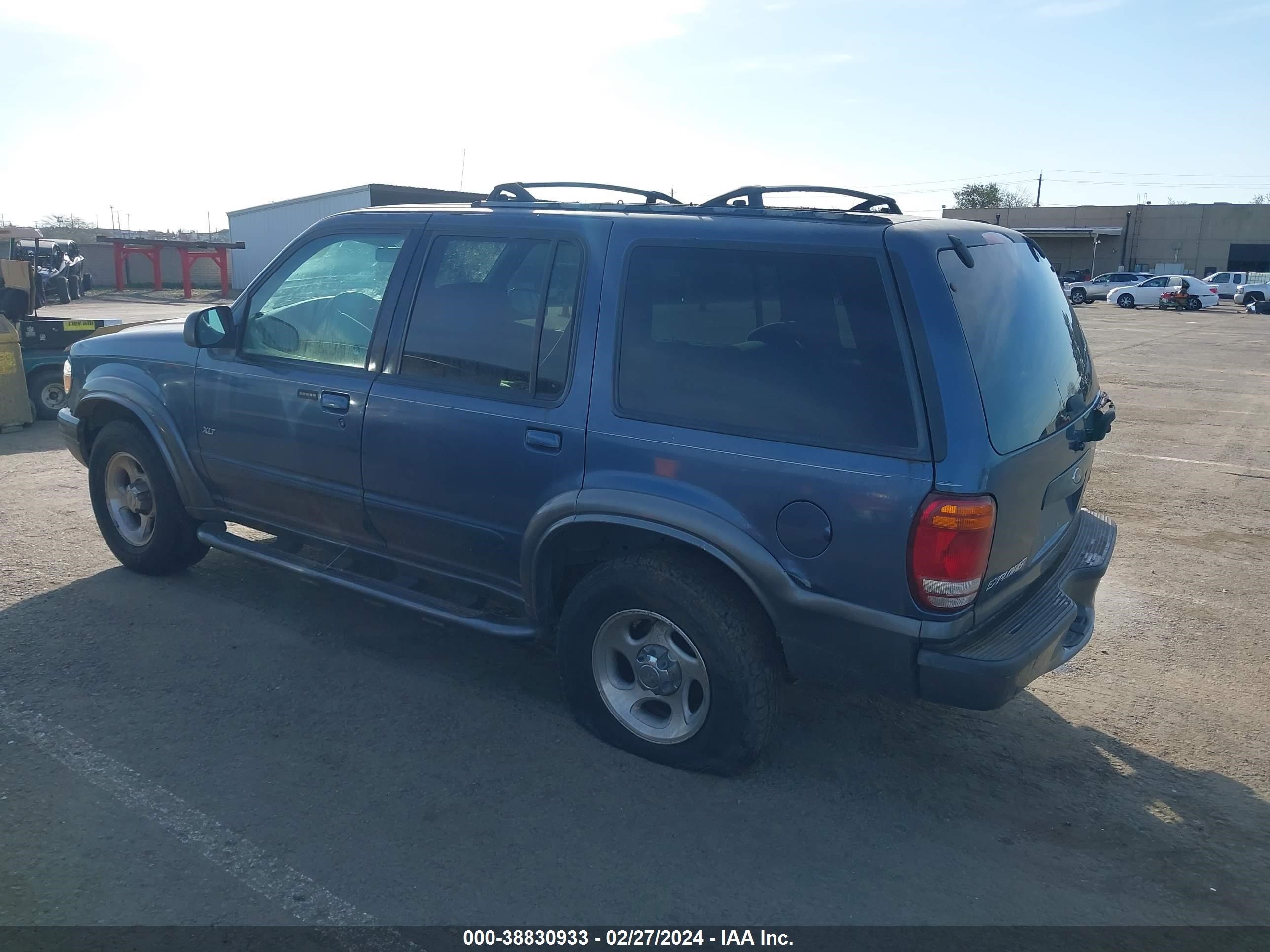 Photo 2 VIN: 1FMZU73E91ZA14595 - FORD EXPLORER 