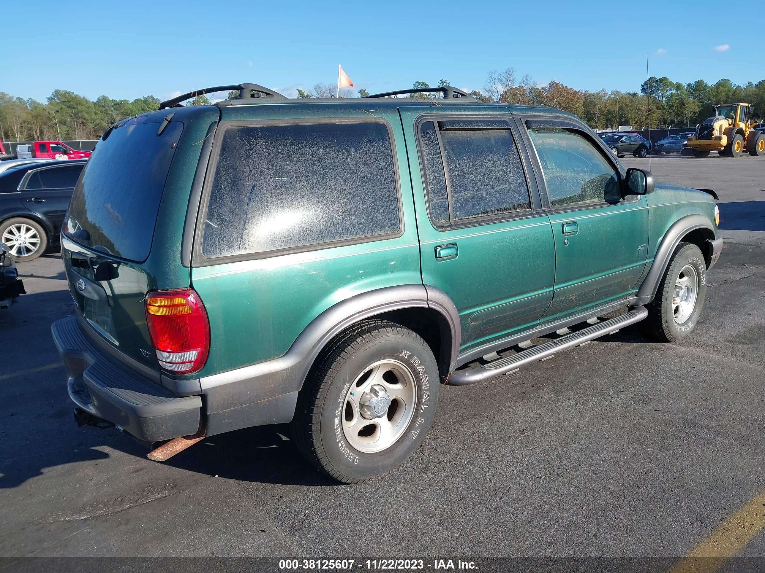 Photo 3 VIN: 1FMZU73EX1ZA59514 - FORD EXPLORER 