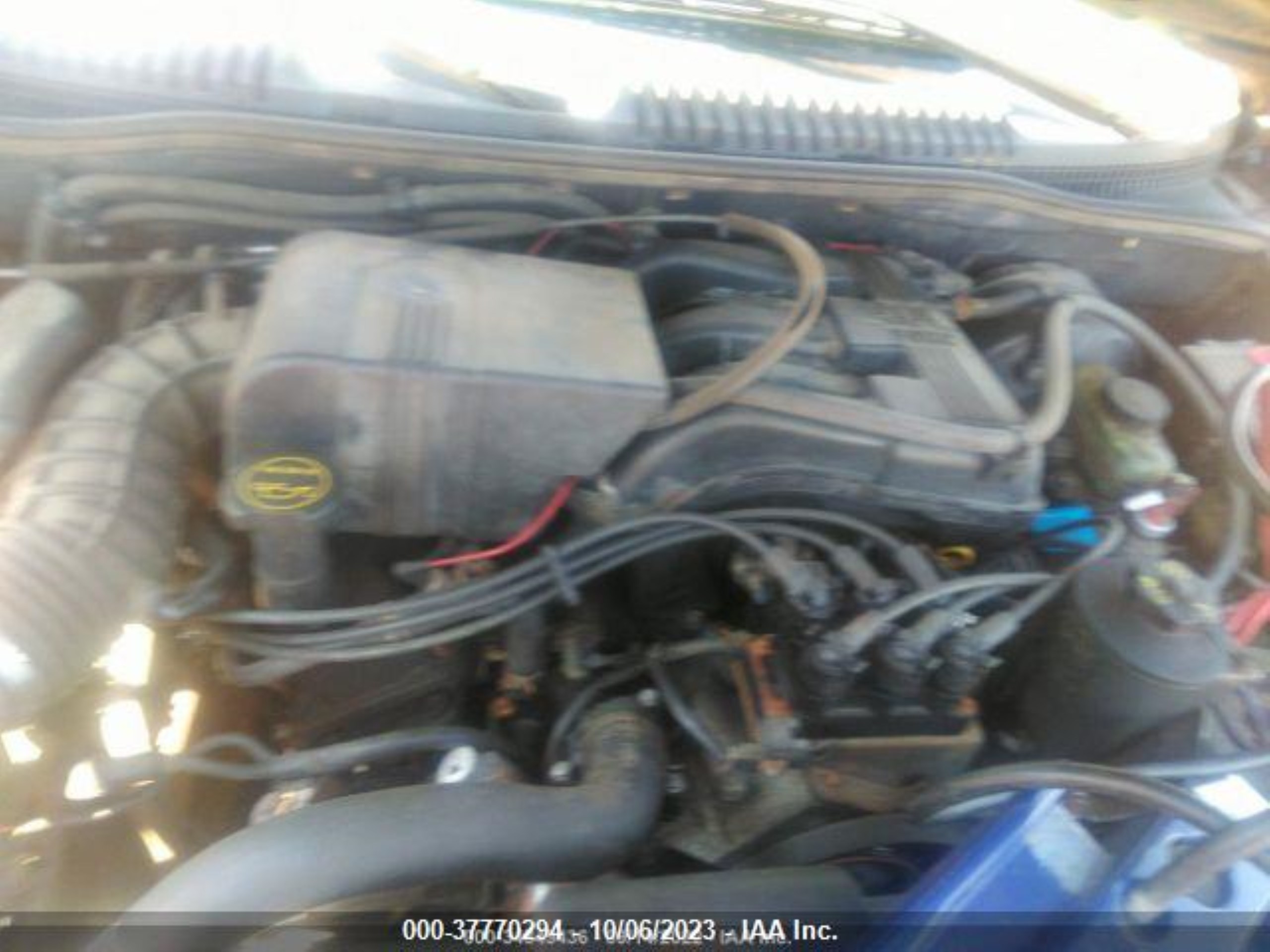 Photo 4 VIN: 1FMZU73EX2ZC03824 - FORD EXPLORER 