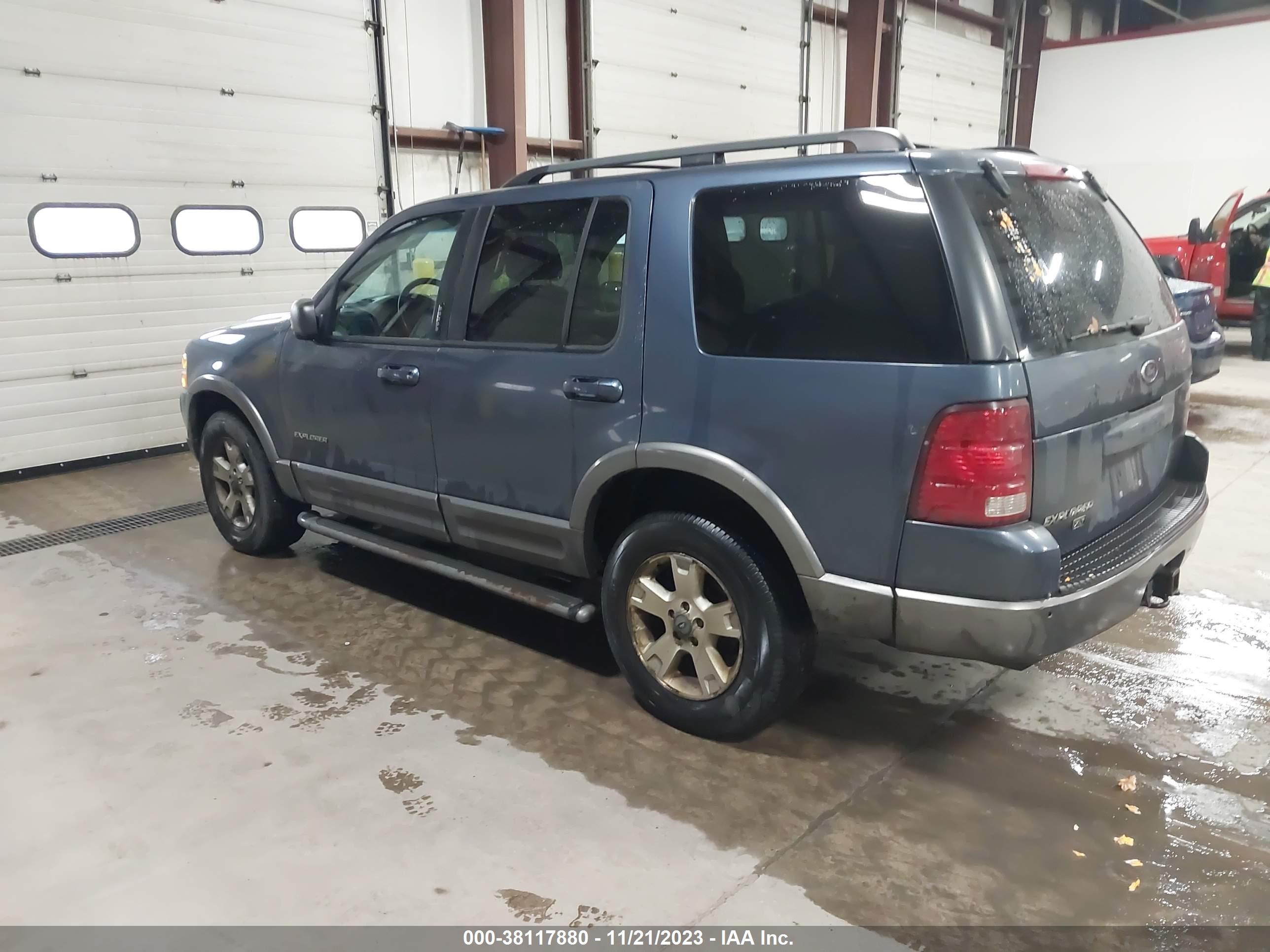 Photo 2 VIN: 1FMZU73K02UD32027 - FORD EXPLORER 