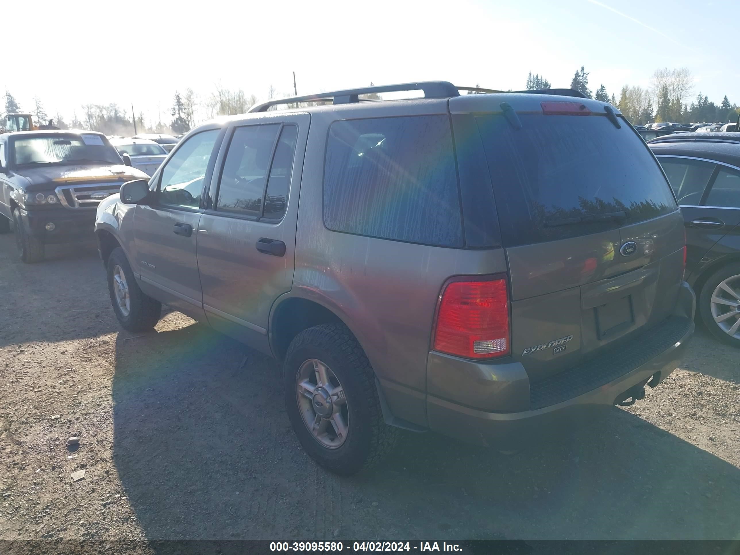 Photo 2 VIN: 1FMZU73K14UB72646 - FORD EXPLORER 