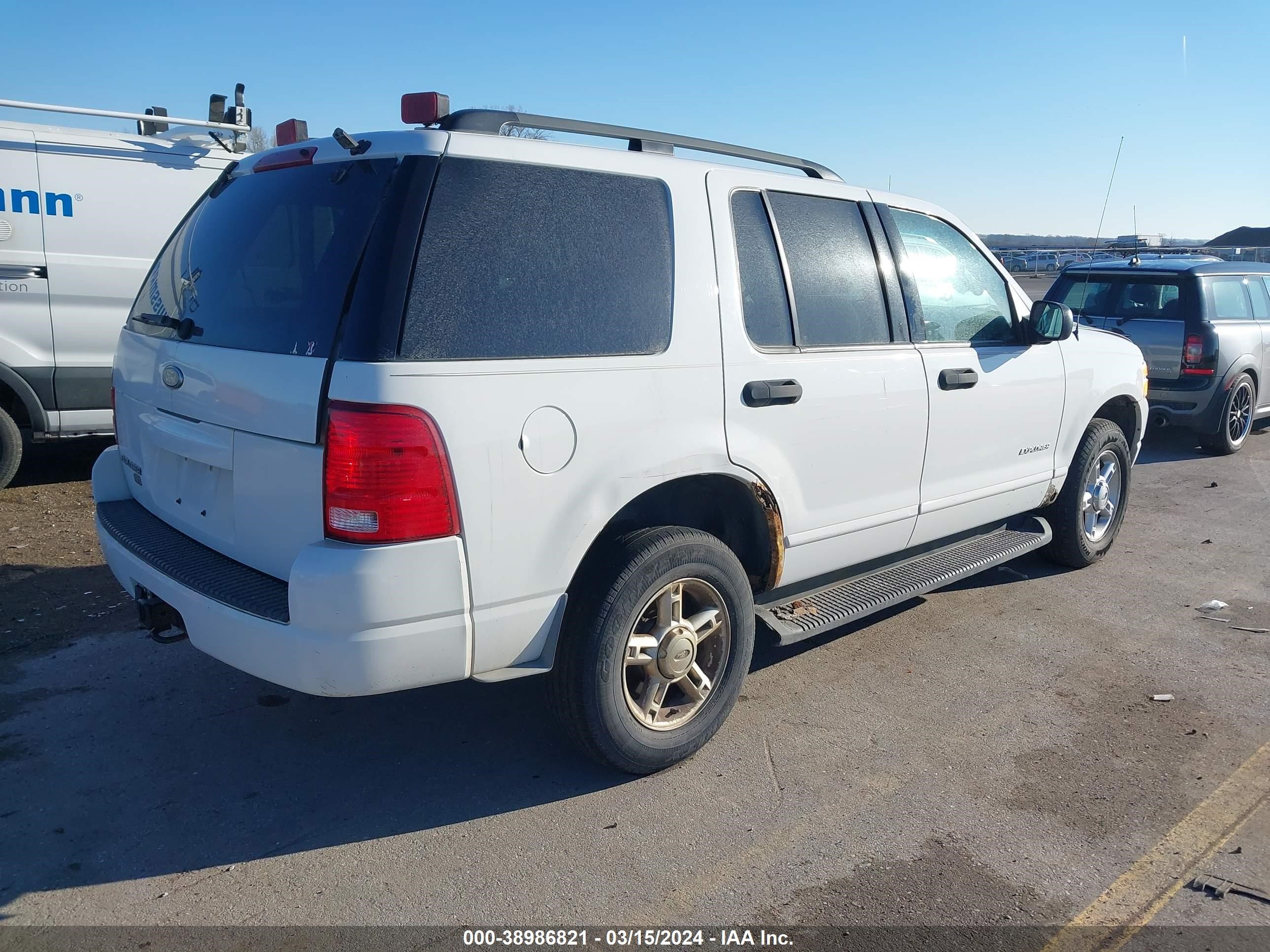 Photo 3 VIN: 1FMZU73K24ZB34443 - FORD EXPLORER 