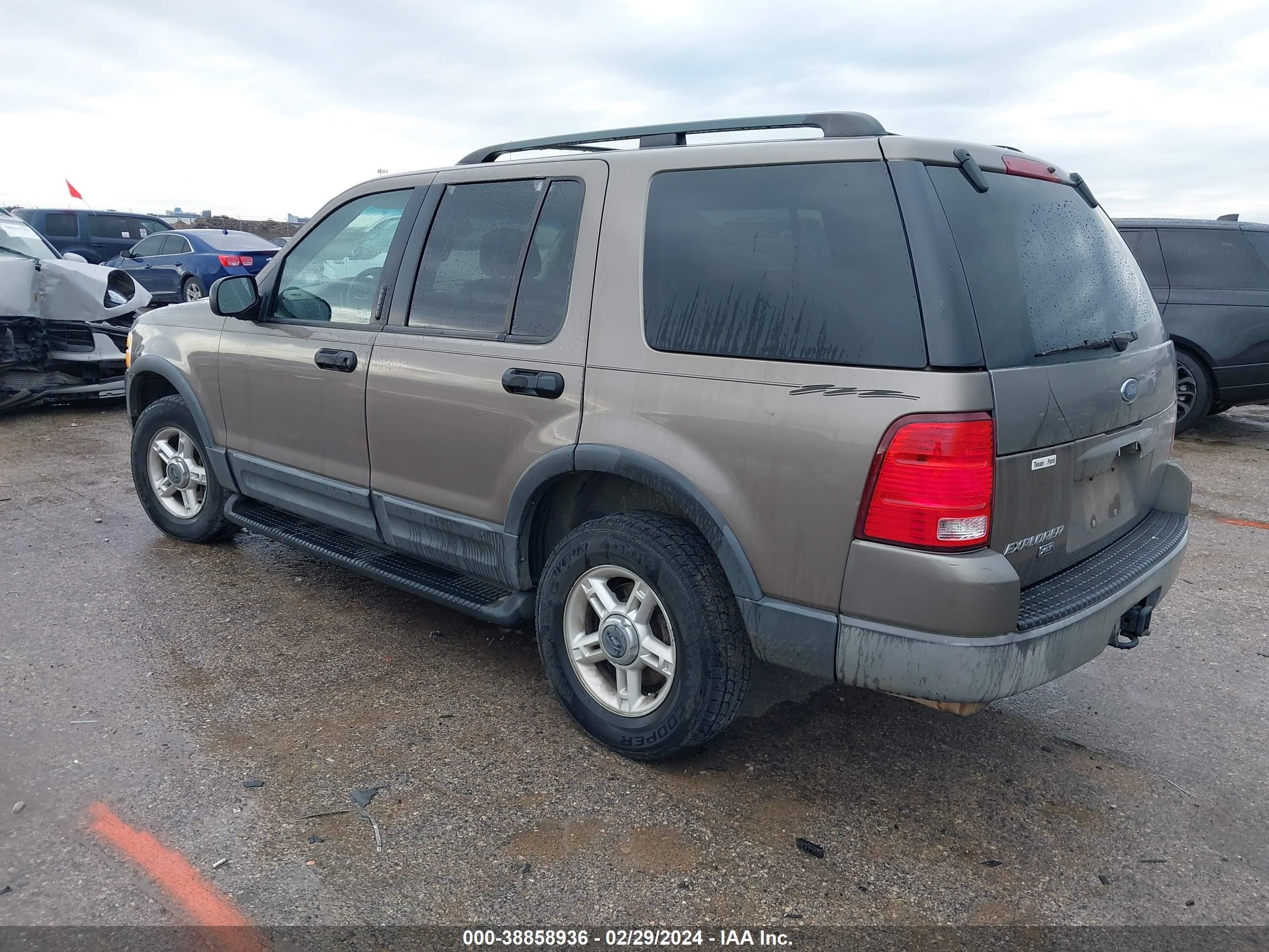 Photo 2 VIN: 1FMZU73K53UB08608 - FORD EXPLORER 