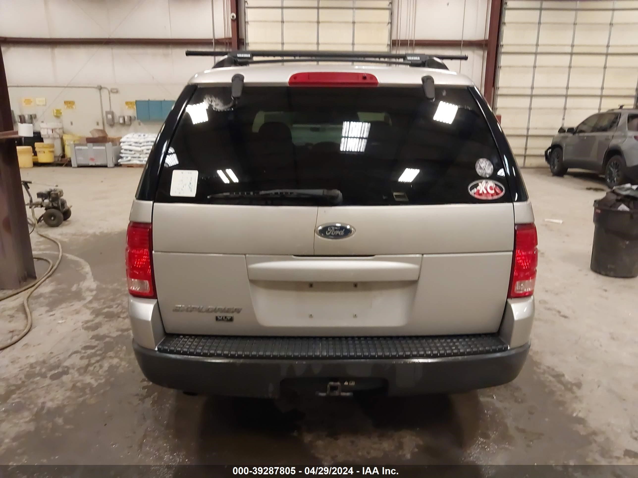 Photo 15 VIN: 1FMZU73K53UC61683 - FORD EXPLORER 