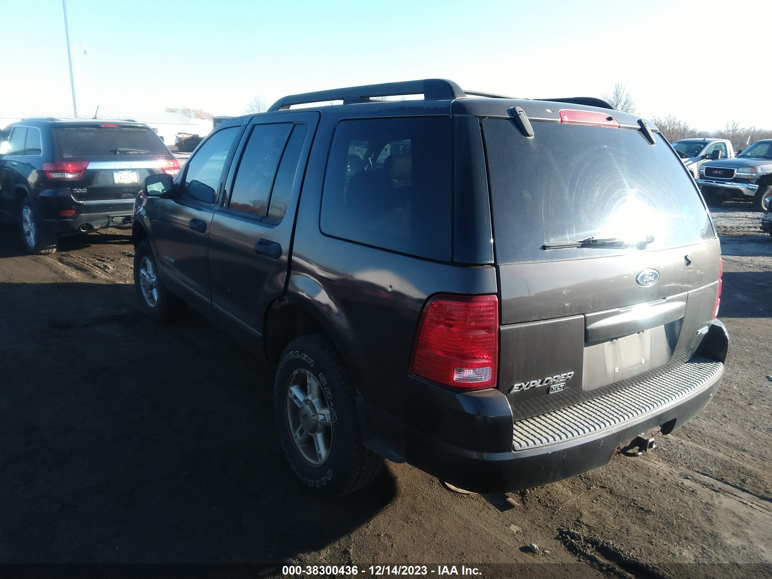 Photo 2 VIN: 1FMZU73K55UA50759 - FORD EXPLORER 