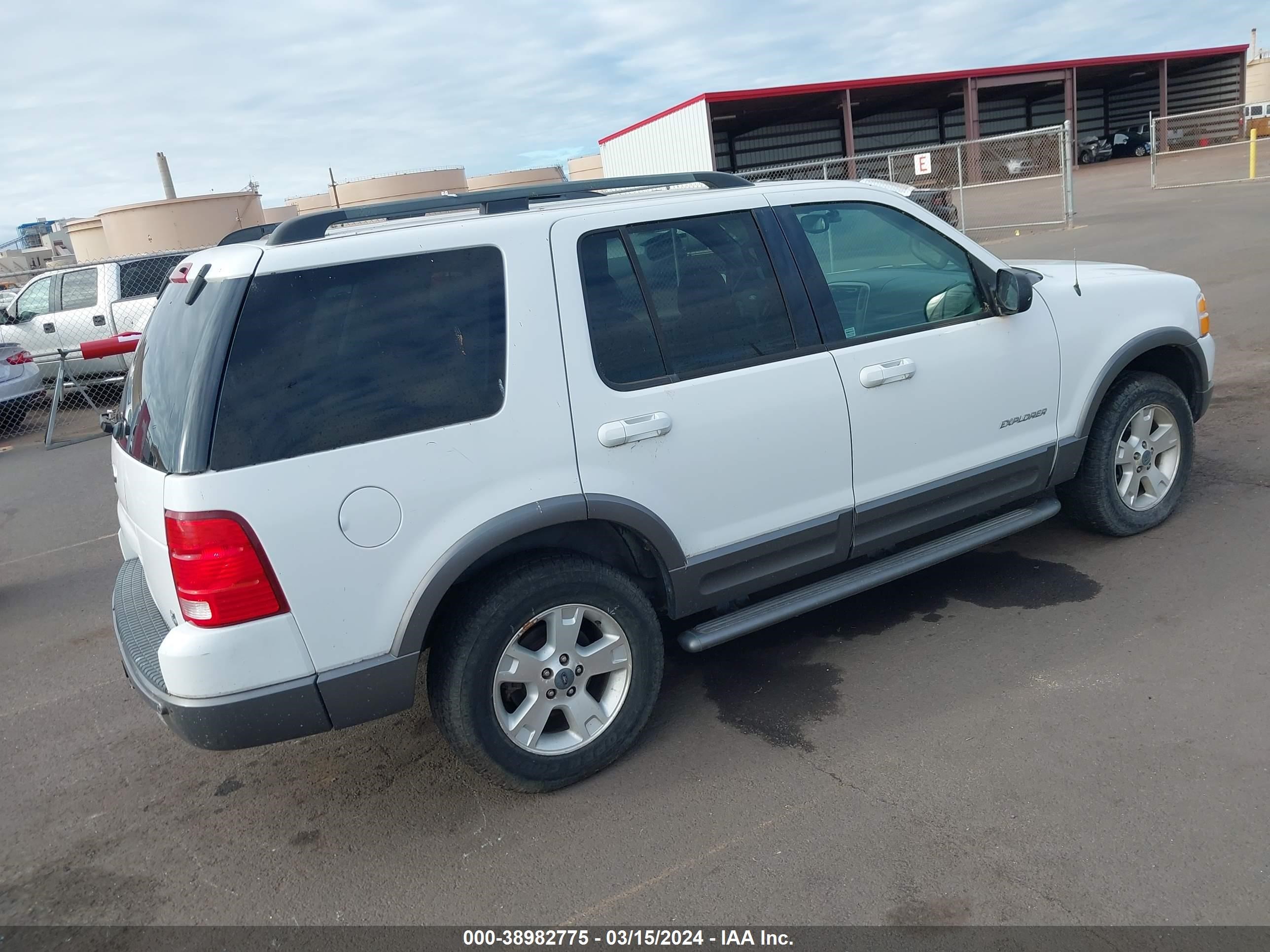 Photo 3 VIN: 1FMZU73W94ZA01407 - FORD EXPLORER 