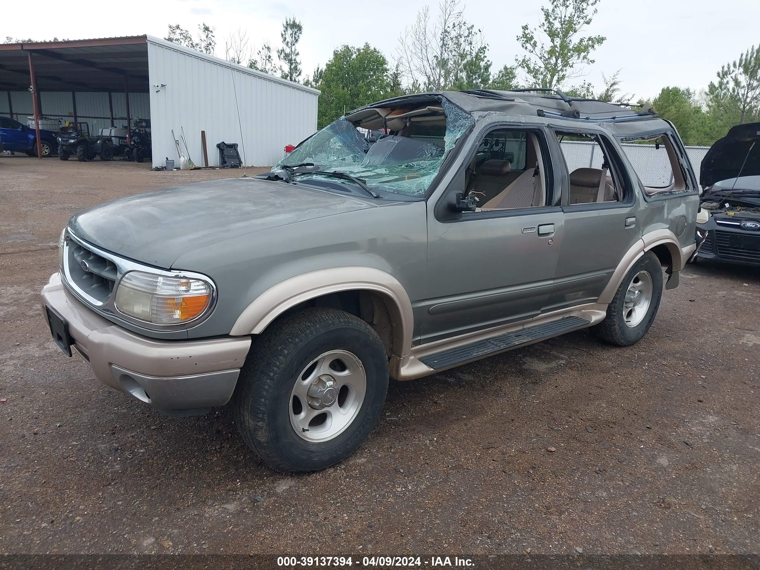 Photo 1 VIN: 1FMZU74E5YZA98004 - FORD EXPLORER 