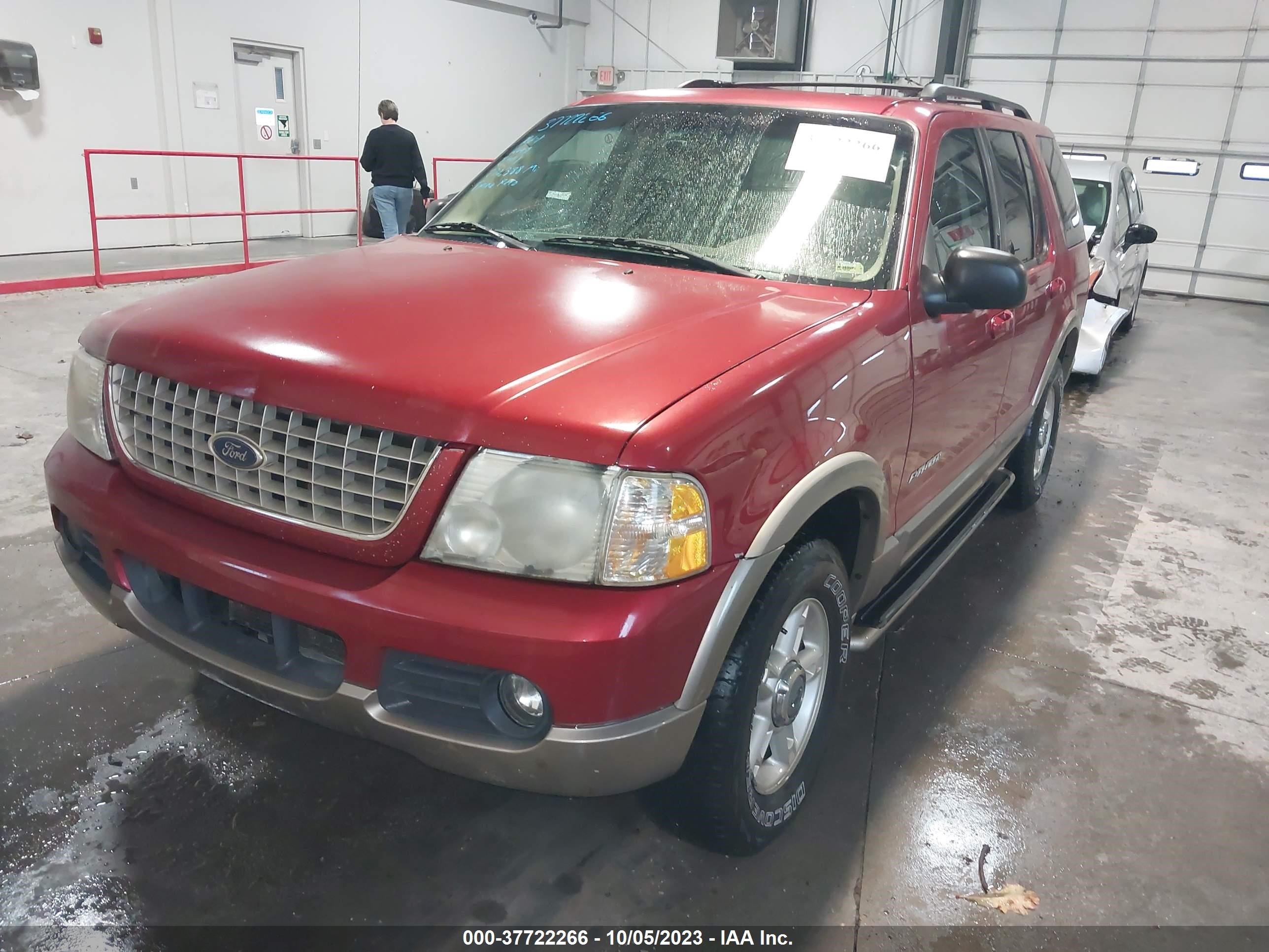 Photo 1 VIN: 1FMZU74W02ZC10711 - FORD EXPLORER 