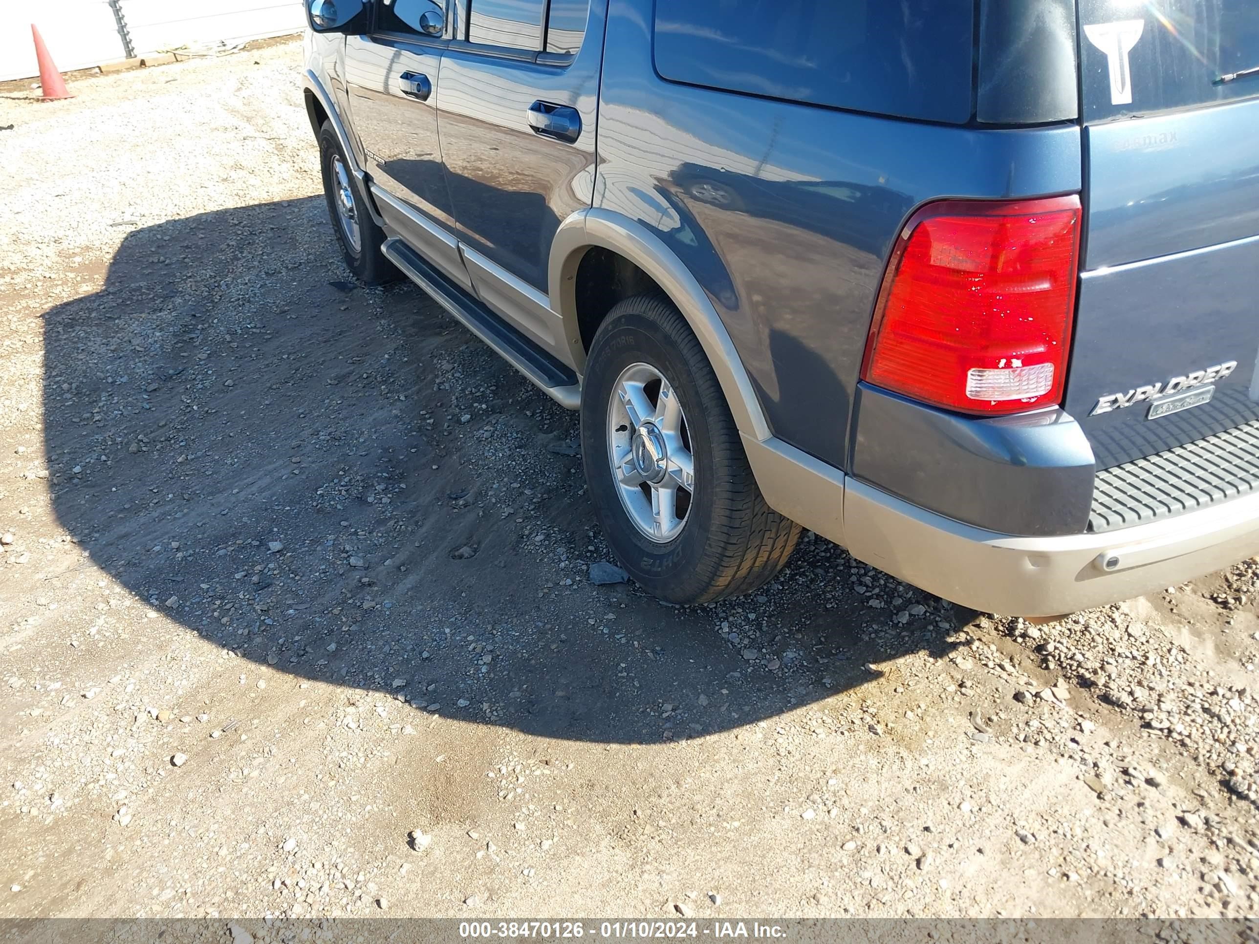 Photo 5 VIN: 1FMZU74W05UB09931 - FORD EXPLORER 