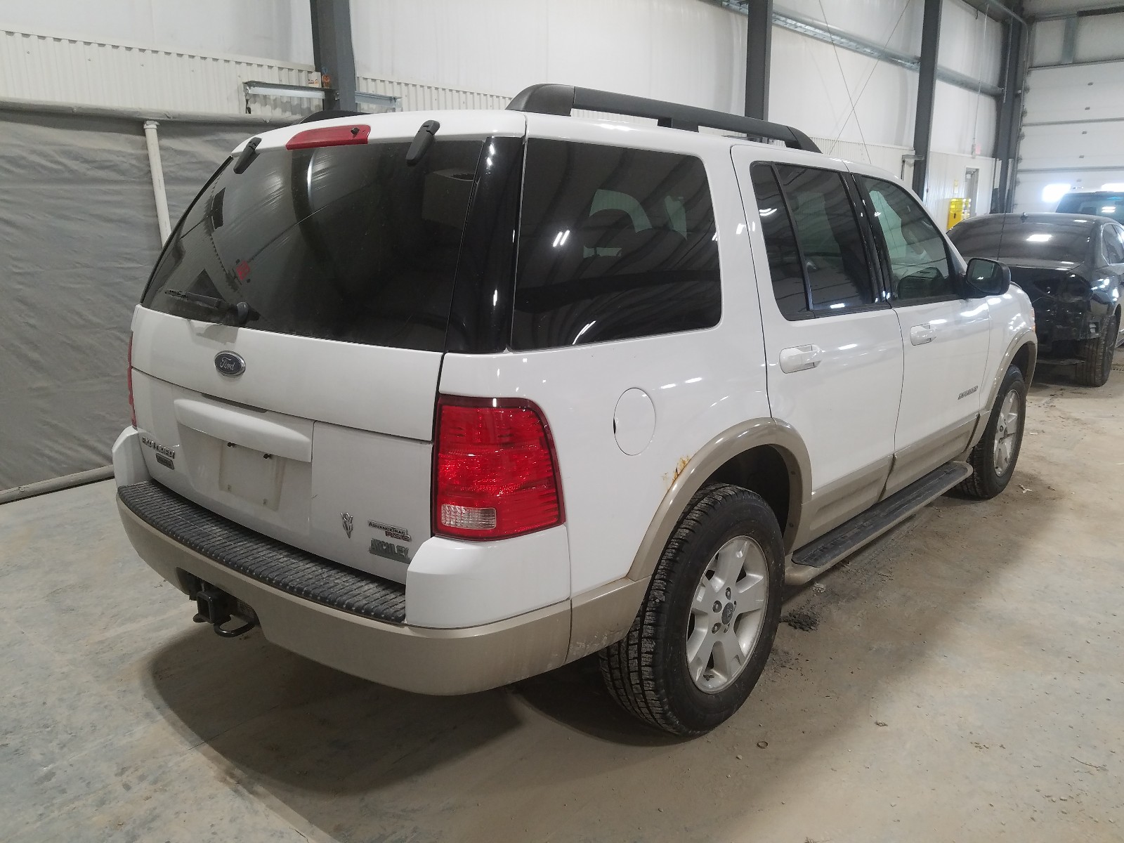 Photo 3 VIN: 1FMZU74W25UA04338 - FORD EXPLORER E 