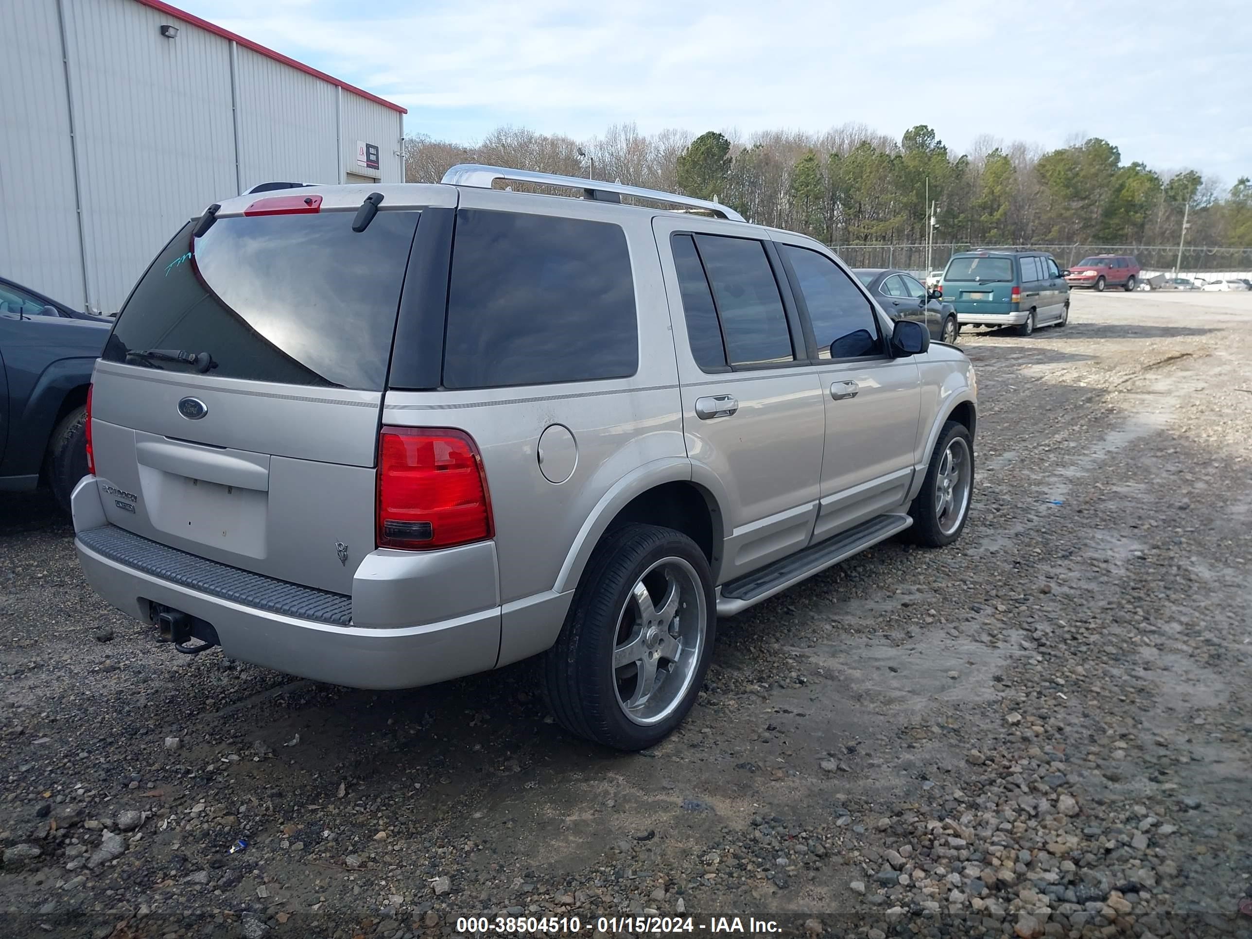 Photo 3 VIN: 1FMZU75W53UA13403 - FORD EXPLORER 