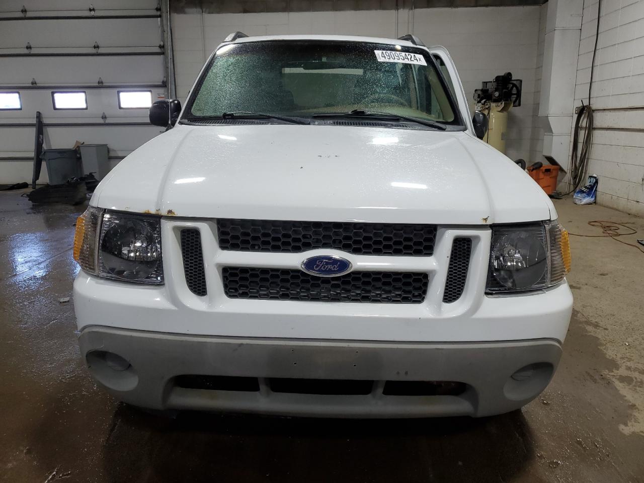 Photo 4 VIN: 1FMZU77E22UB97556 - FORD EXPLORER 