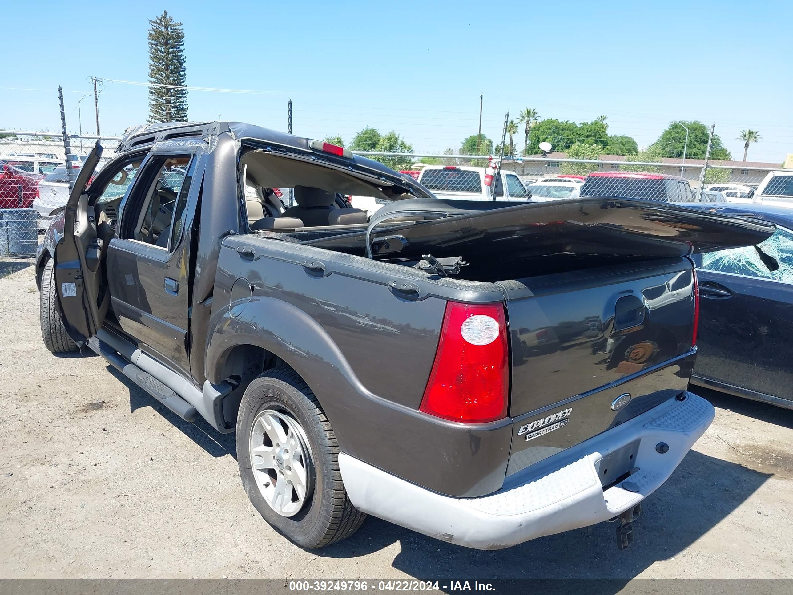 Photo 2 VIN: 1FMZU77K85UB17915 - FORD EXPLORER SPORT TRAC 