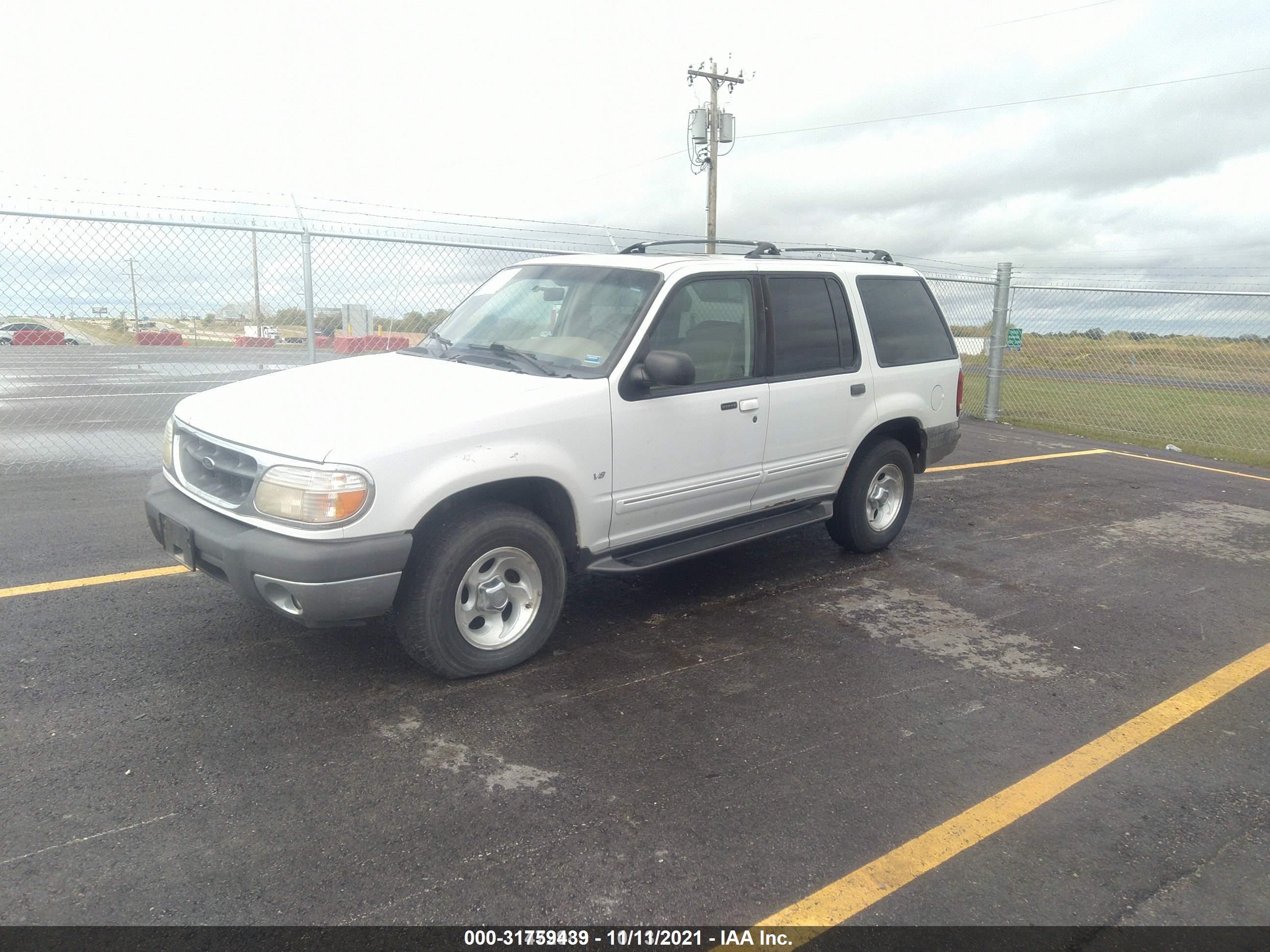 Photo 1 VIN: 1FMZU83P0YZB91943 - FORD EXPLORER 