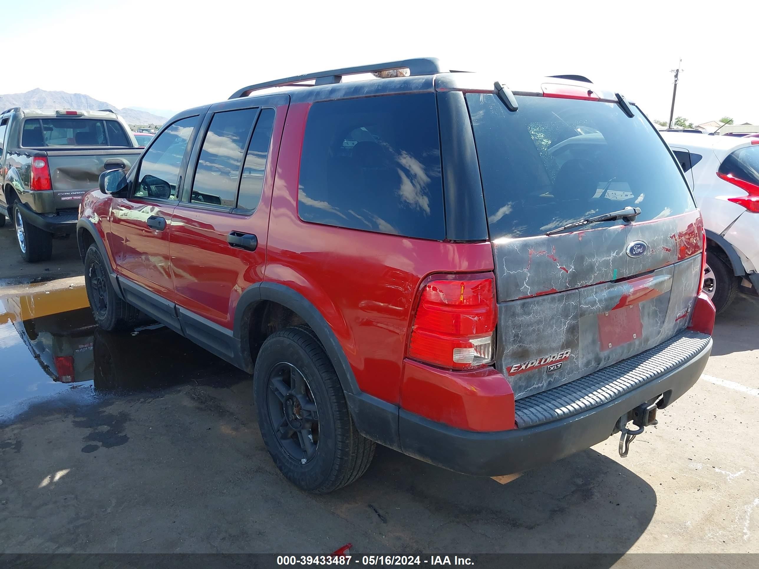 Photo 2 VIN: 1FMZU83W23UB21566 - FORD EXPLORER 