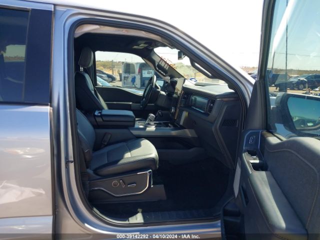 Photo 4 VIN: 1FT6W1EV2NWG03443 - FORD F-150 LIGHTNING 