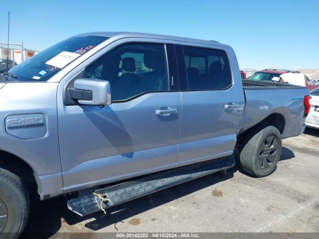 Photo 5 VIN: 1FT6W1EV2NWG03443 - FORD F-150 LIGHTNING 