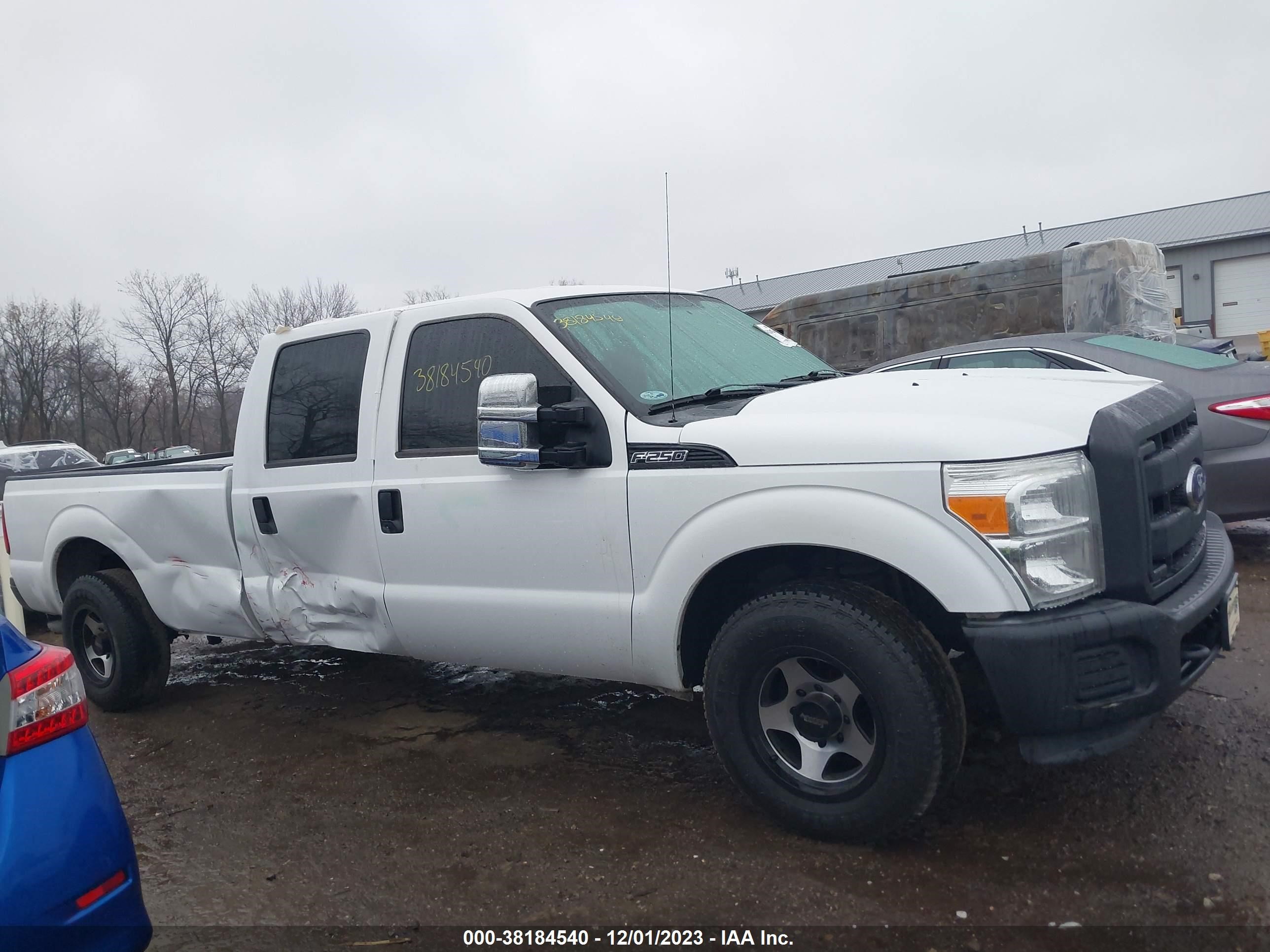 Photo 12 VIN: 1FT7W2A62CEB87969 - FORD F250 