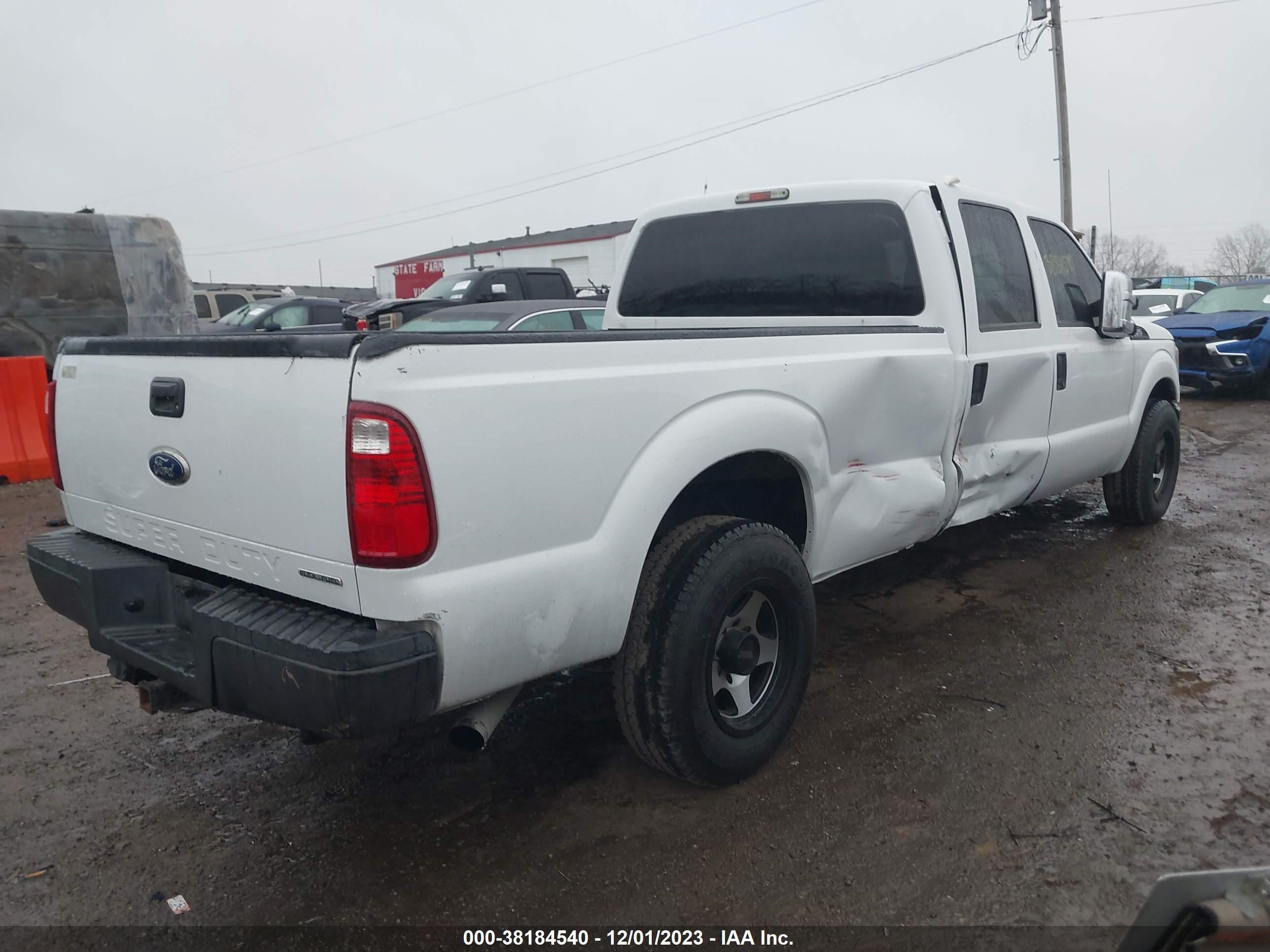 Photo 3 VIN: 1FT7W2A62CEB87969 - FORD F250 