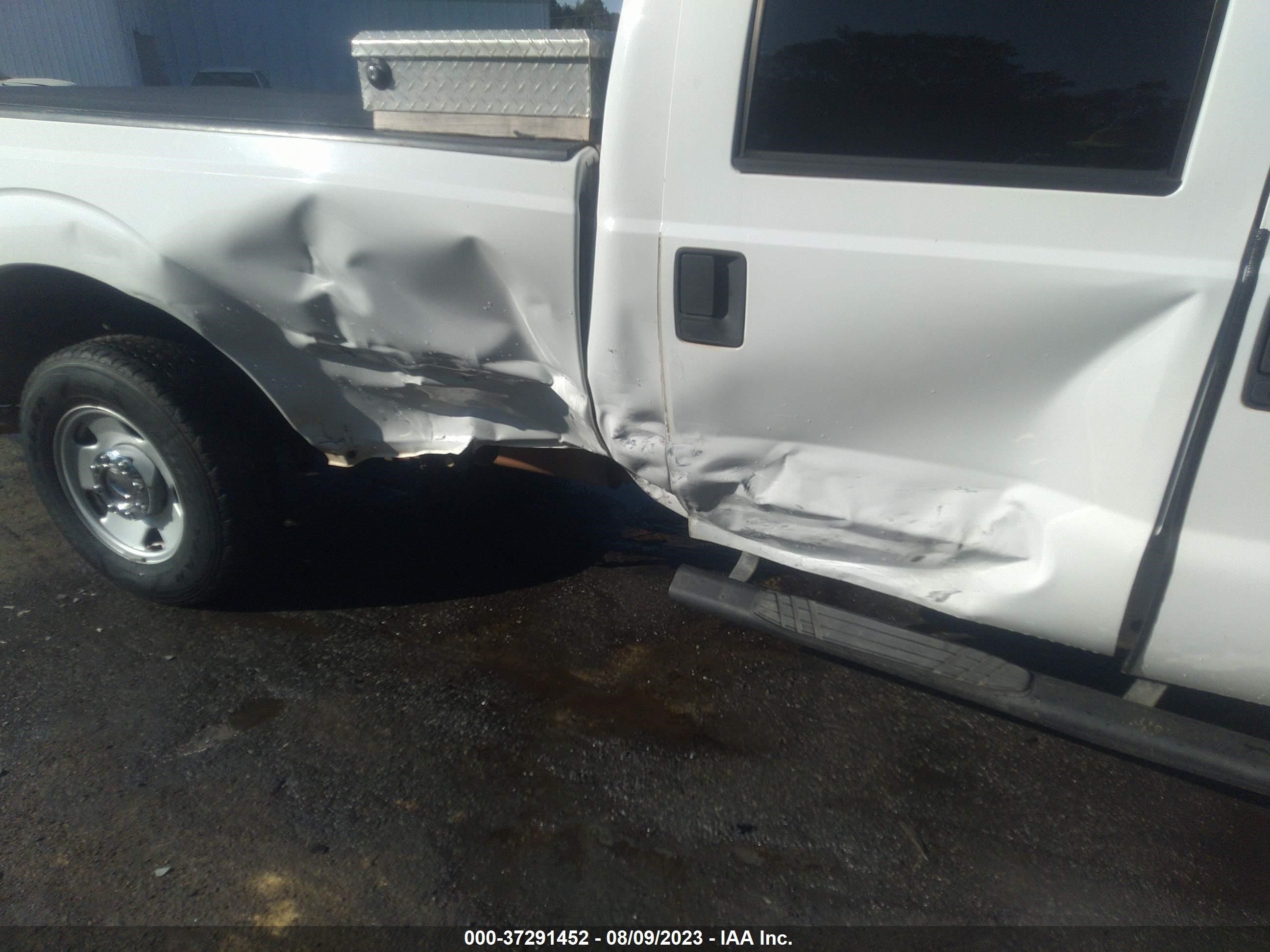 Photo 5 VIN: 1FT7W2A69BEA50249 - FORD F250 