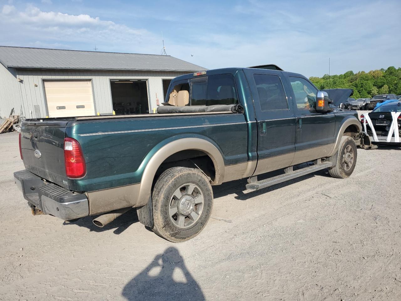 Photo 2 VIN: 1FT7W2B60BEC23459 - FORD F250 