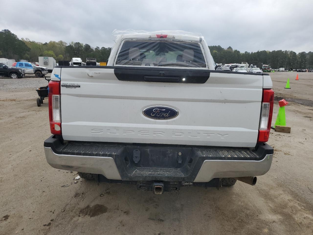 Photo 5 VIN: 1FT7W2B64JEB87645 - FORD F250 