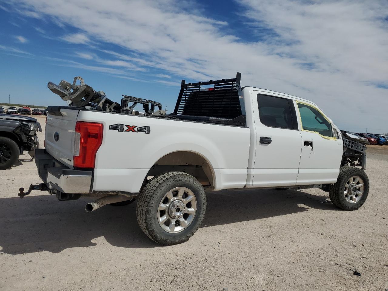 Photo 2 VIN: 1FT7W2B66KEE34388 - FORD F250 