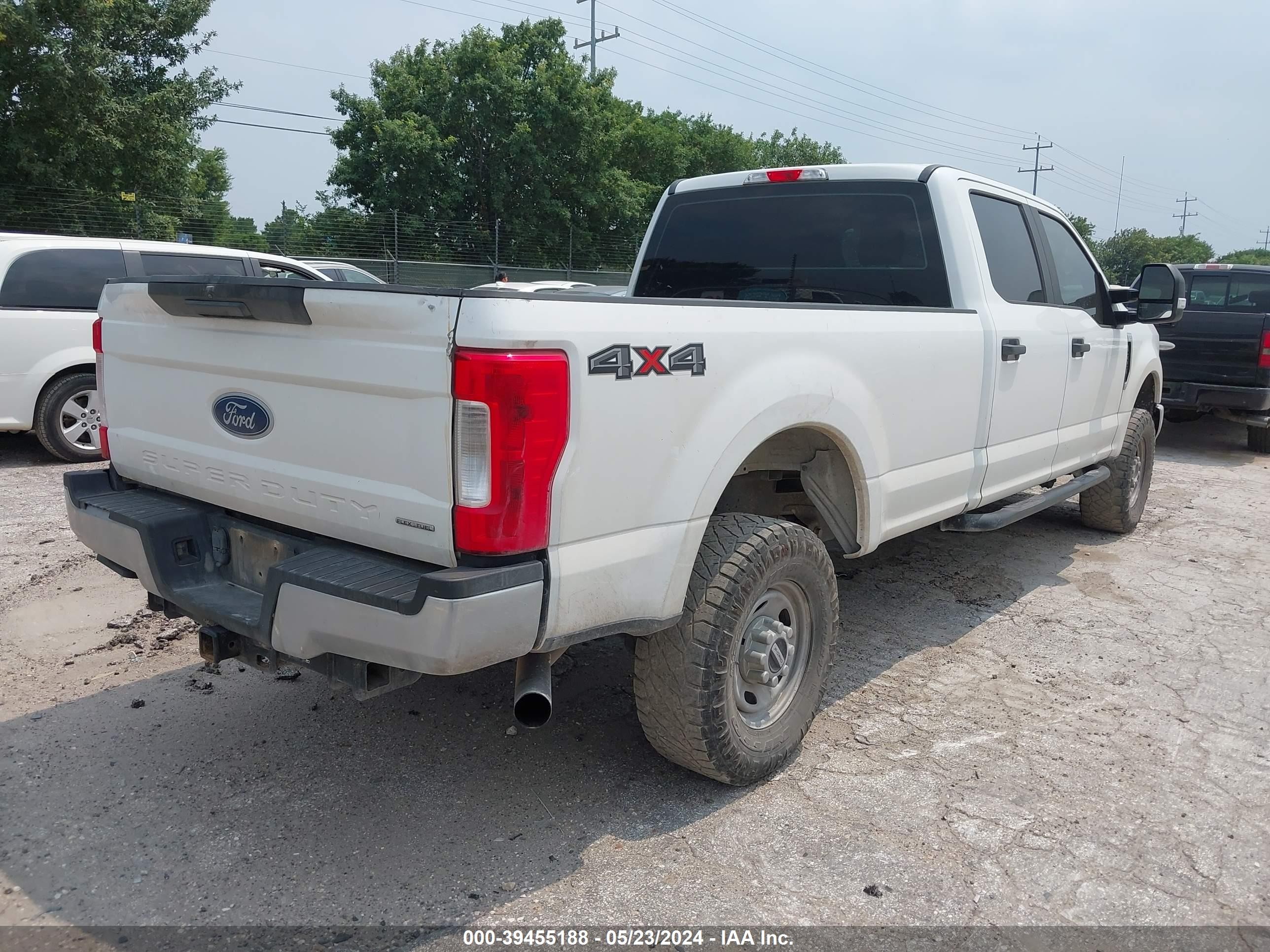 Photo 3 VIN: 1FT7W2B66KEF23958 - FORD F250 