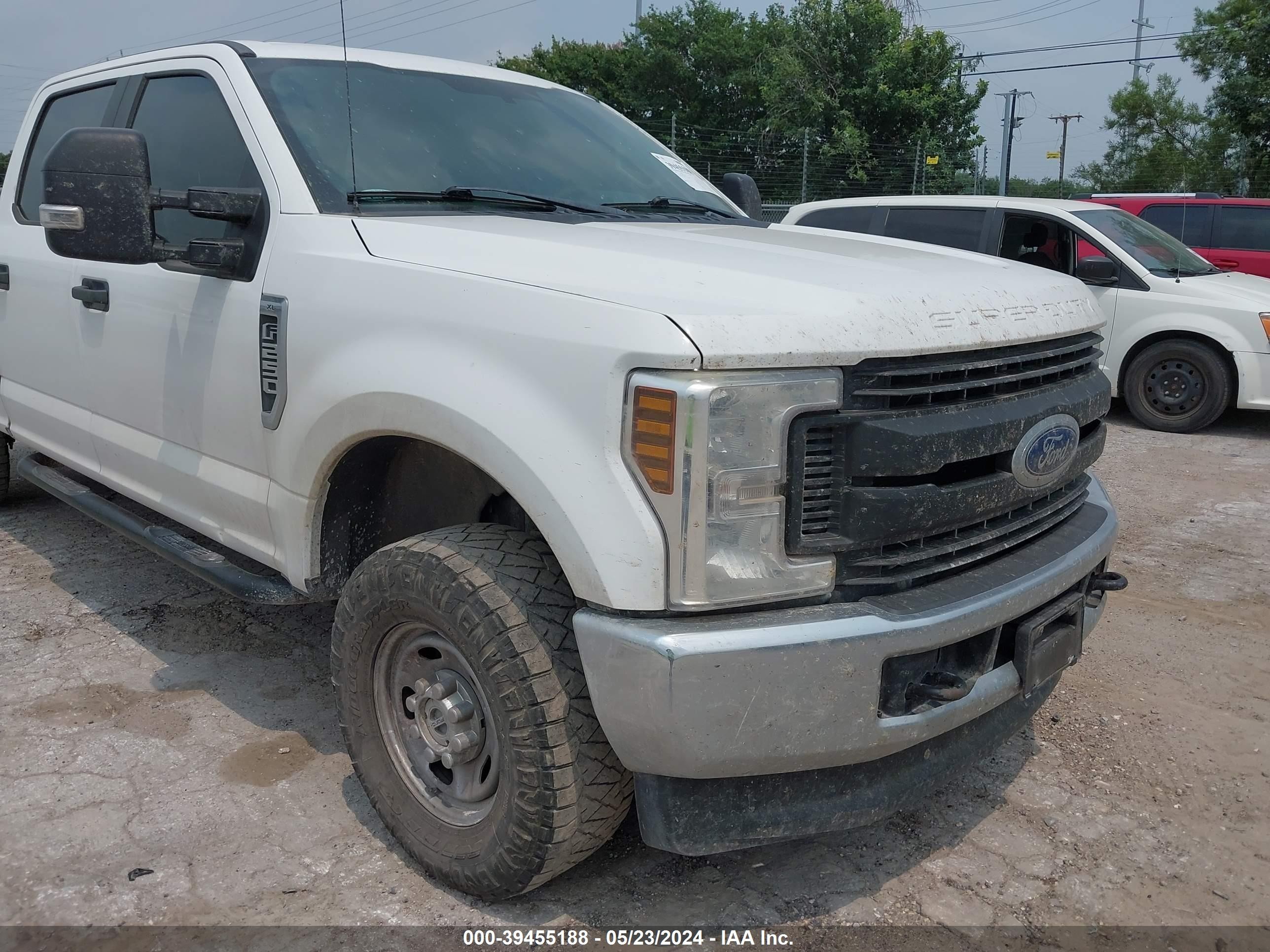 Photo 5 VIN: 1FT7W2B66KEF23958 - FORD F250 