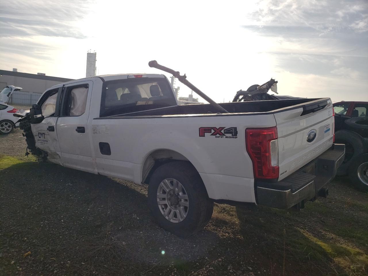 Photo 2 VIN: 1FT7W2B66KEG45249 - FORD F250 