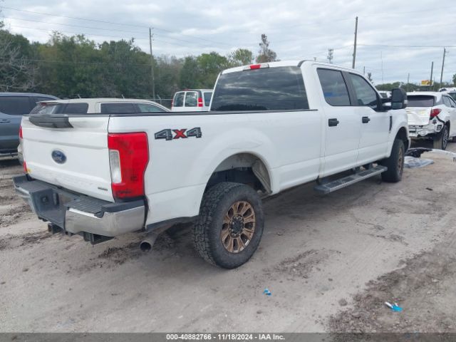 Photo 3 VIN: 1FT7W2B69HEC88805 - FORD F-250 