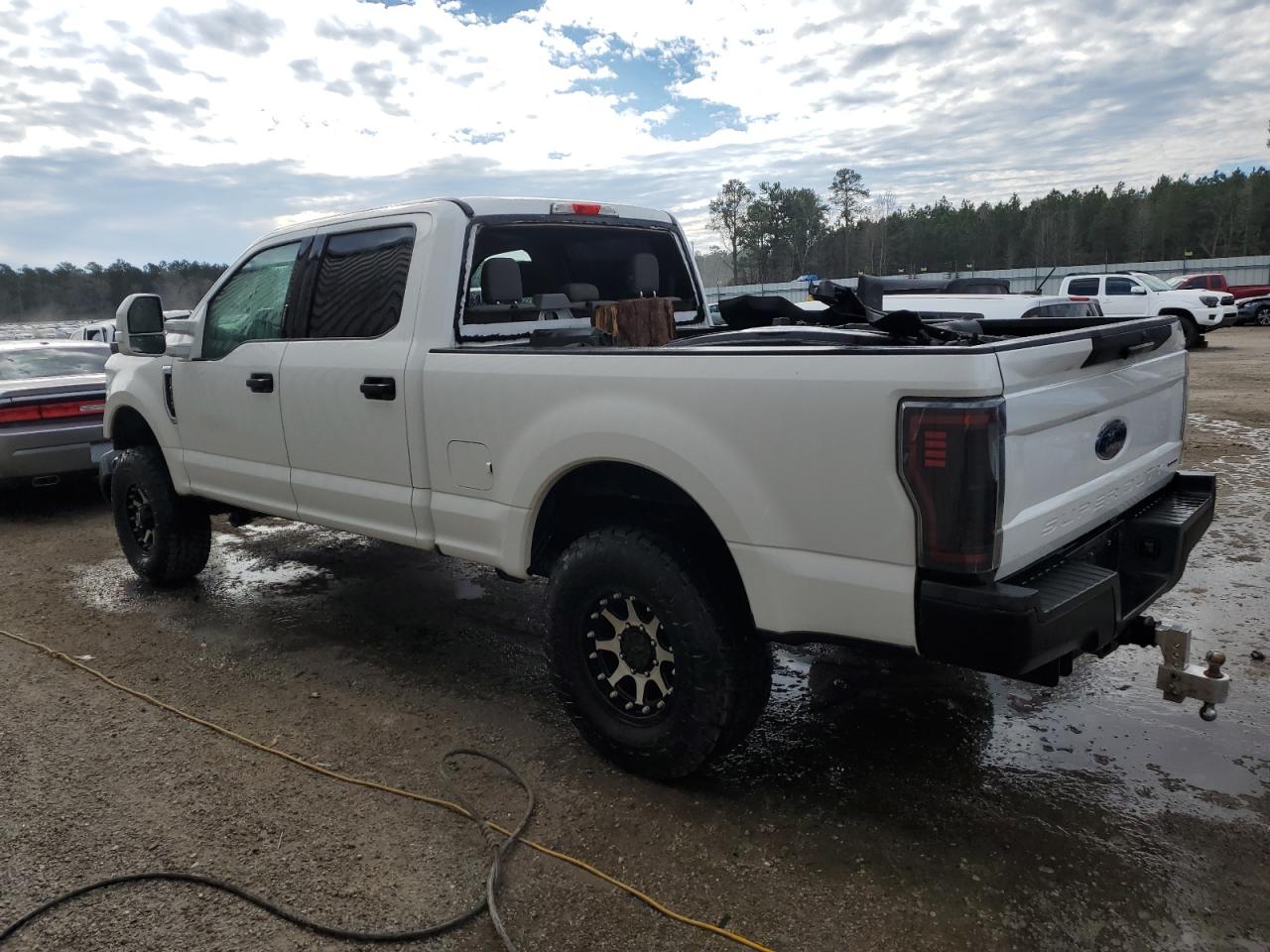 Photo 1 VIN: 1FT7W2B69JEB38652 - FORD F250 