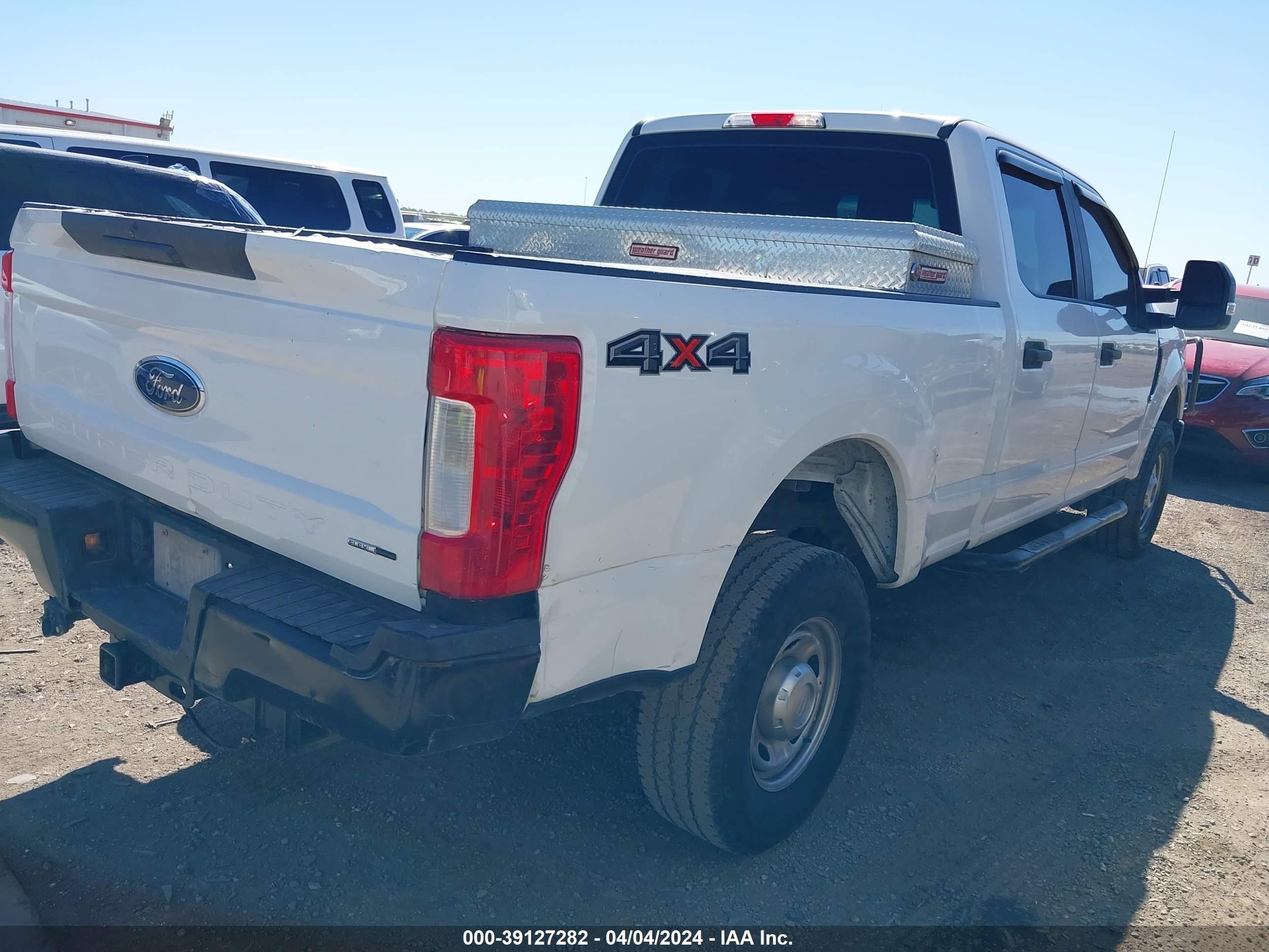 Photo 3 VIN: 1FT7W2B69KED40974 - FORD F250 