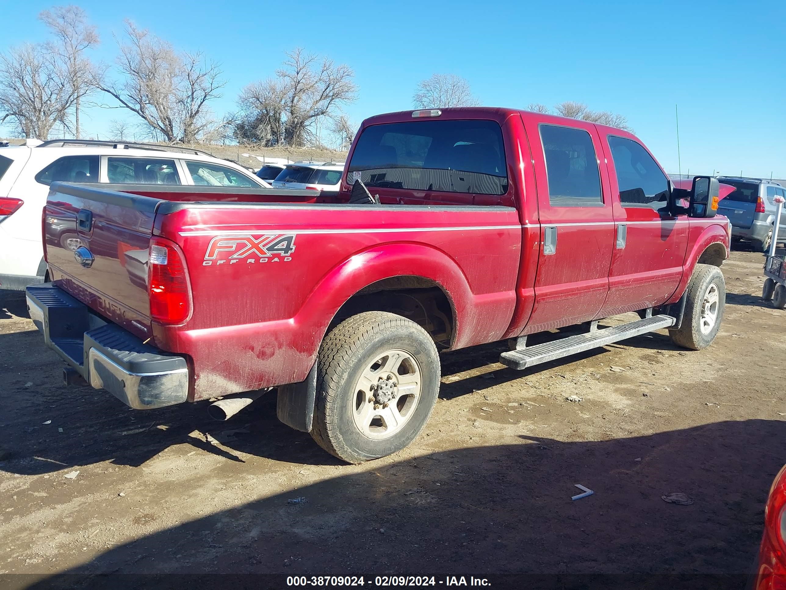 Photo 3 VIN: 1FT7W2B6XFED40438 - FORD F250 