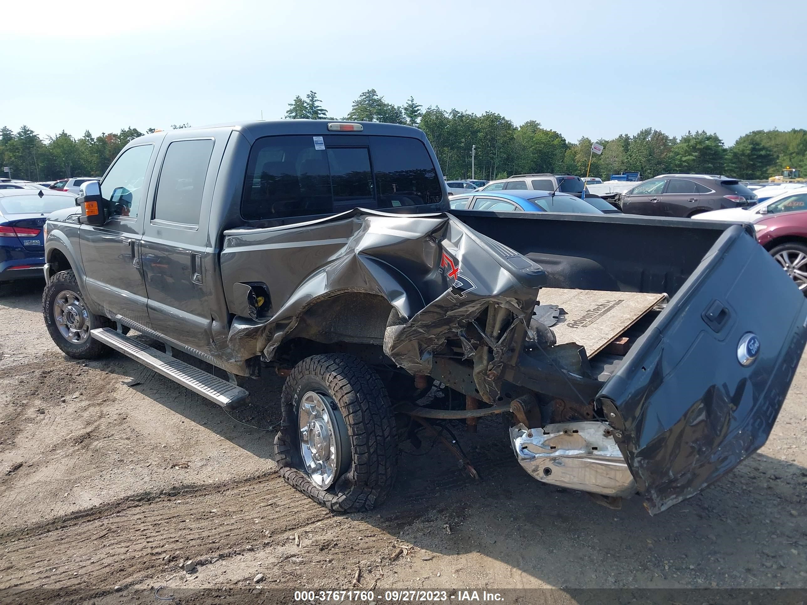 Photo 2 VIN: 1FT7W2B6XGEB46896 - FORD F250 