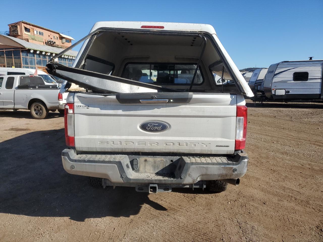 Photo 5 VIN: 1FT7W2B6XHED08804 - FORD F250 