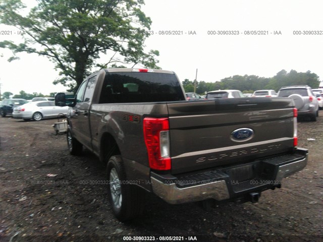 Photo 2 VIN: 1FT7W2B6XJEC80654 - FORD SUPER DUTY F-250 SRW 