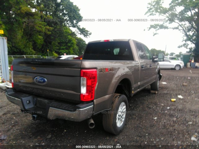 Photo 3 VIN: 1FT7W2B6XJEC80654 - FORD SUPER DUTY F-250 SRW 