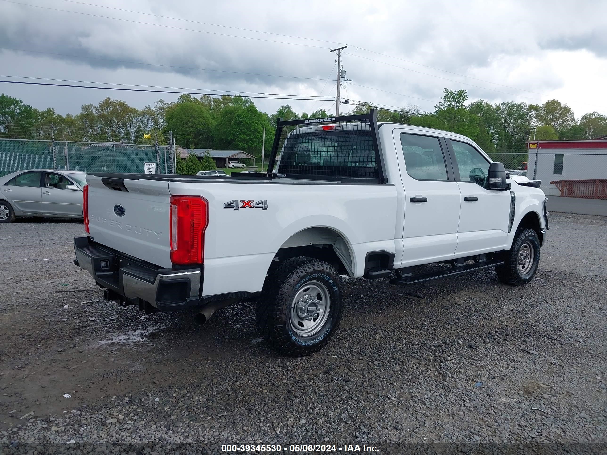 Photo 3 VIN: 1FT7W2BA2REC58552 - FORD F250 