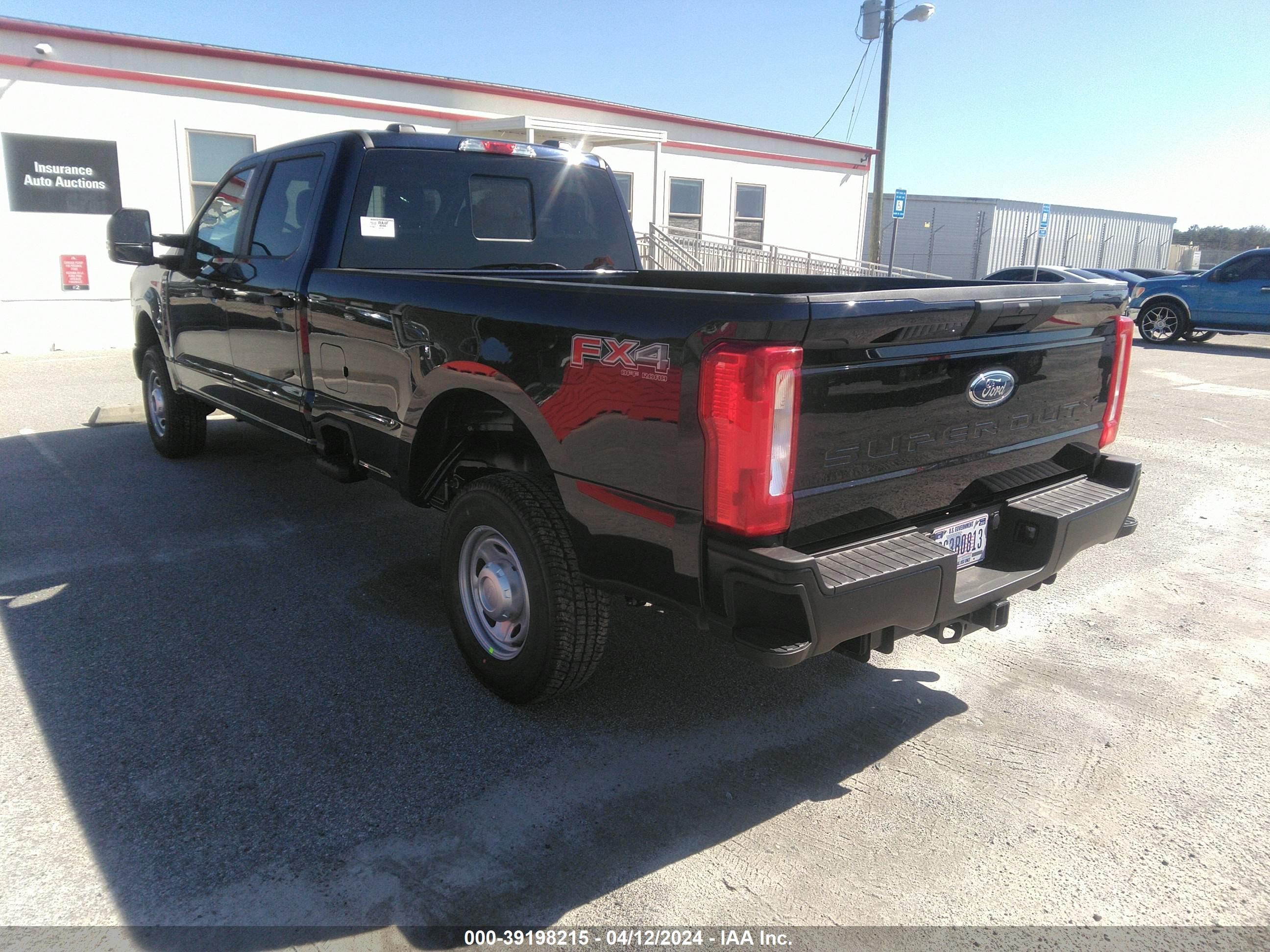 Photo 2 VIN: 1FT7W2BA3RED57459 - FORD F250 