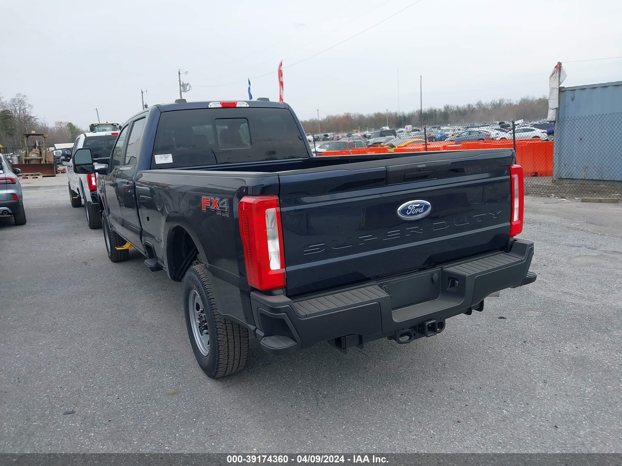 Photo 2 VIN: 1FT7W2BA7RED57321 - FORD F250 