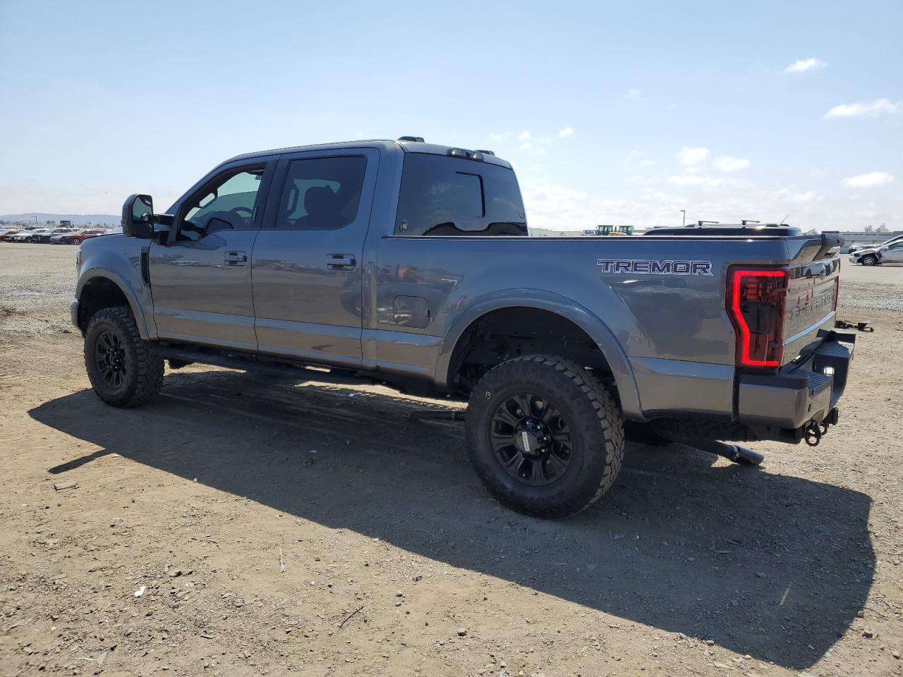 Photo 1 VIN: 1FT7W2BN1NEF83173 - FORD F250 