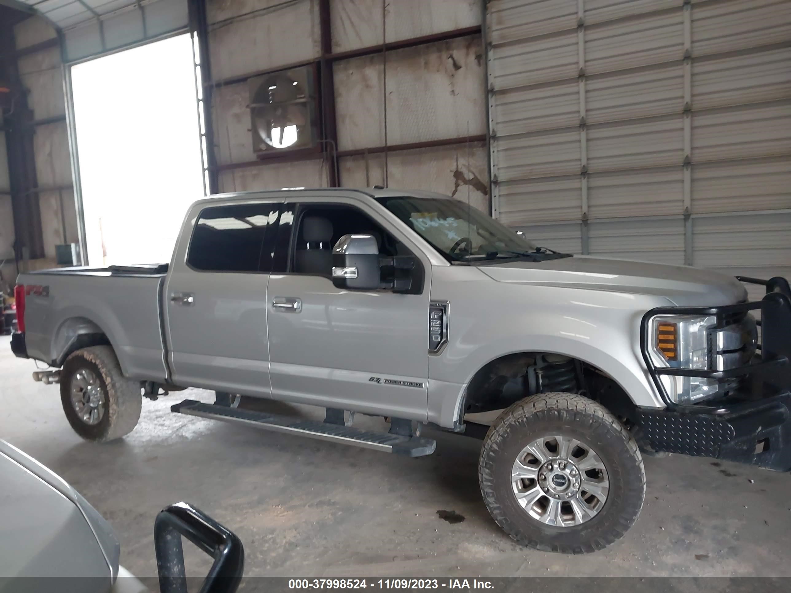 Photo 12 VIN: 1FT7W2BT0JEB71125 - FORD F250 