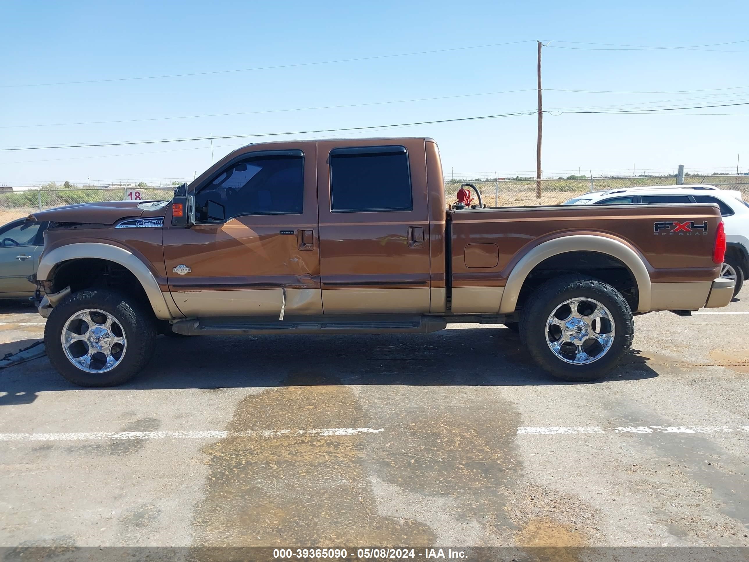 Photo 12 VIN: 1FT7W2BT2BEC05678 - FORD F250 