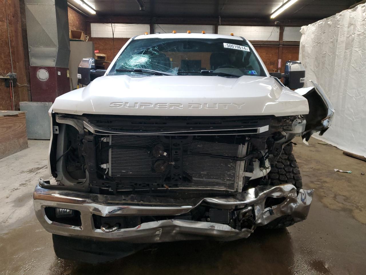 Photo 4 VIN: 1FT7W2BT2HEE43443 - FORD F250 