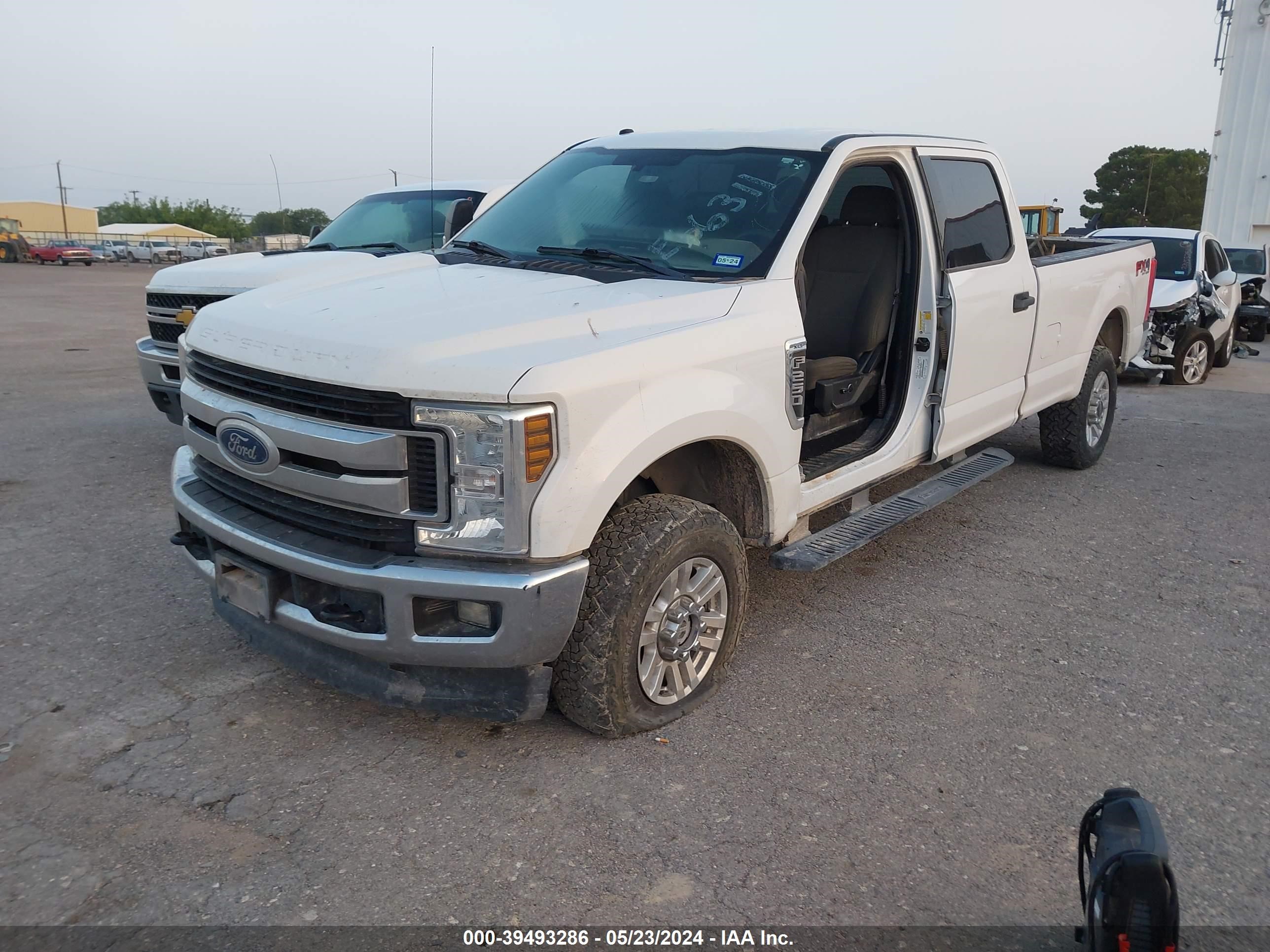 Photo 1 VIN: 1FT7W2BT2KEE66311 - FORD F250 